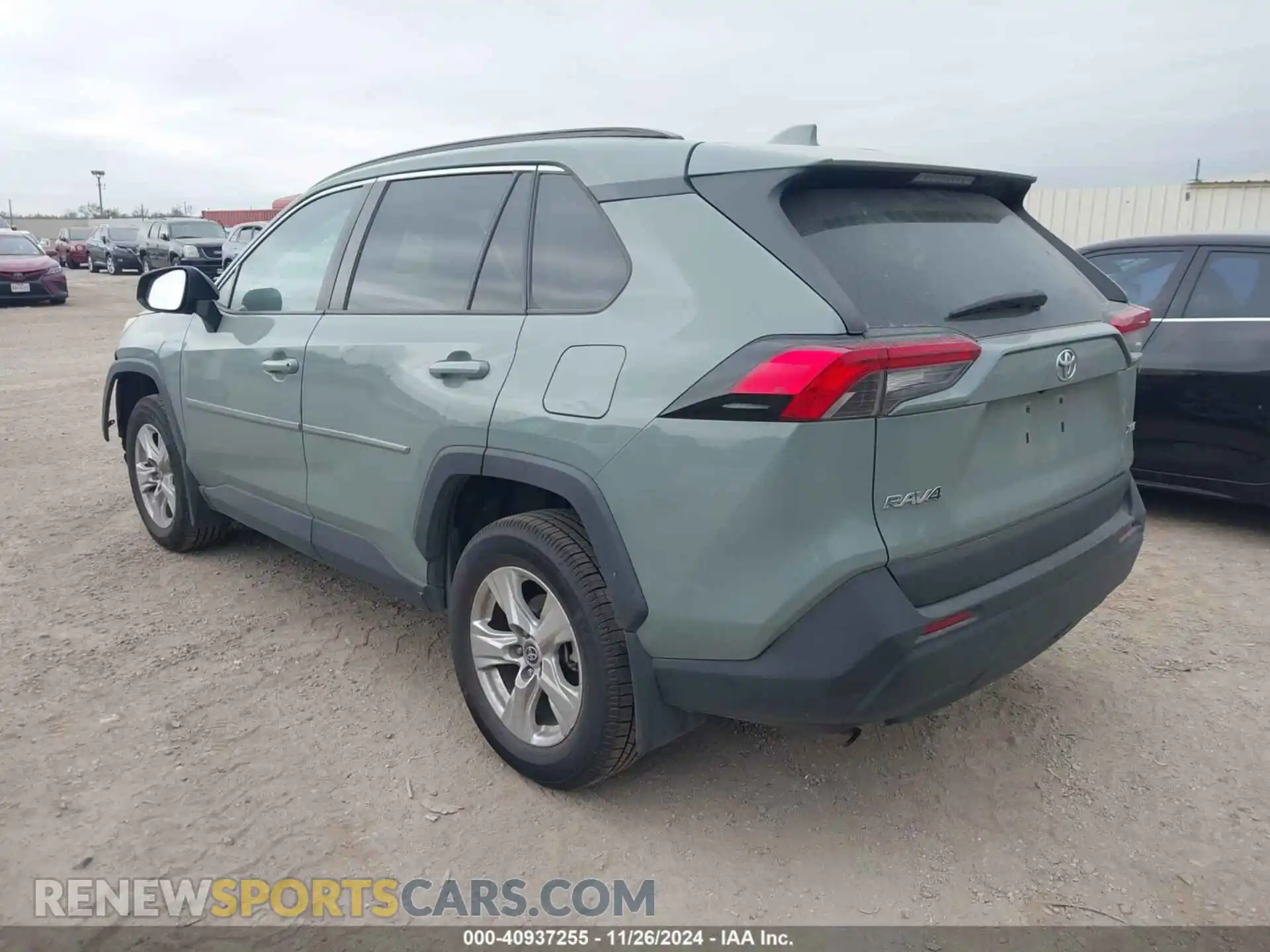 3 Photograph of a damaged car 2T3W1RFV0MW176224 TOYOTA RAV4 2021