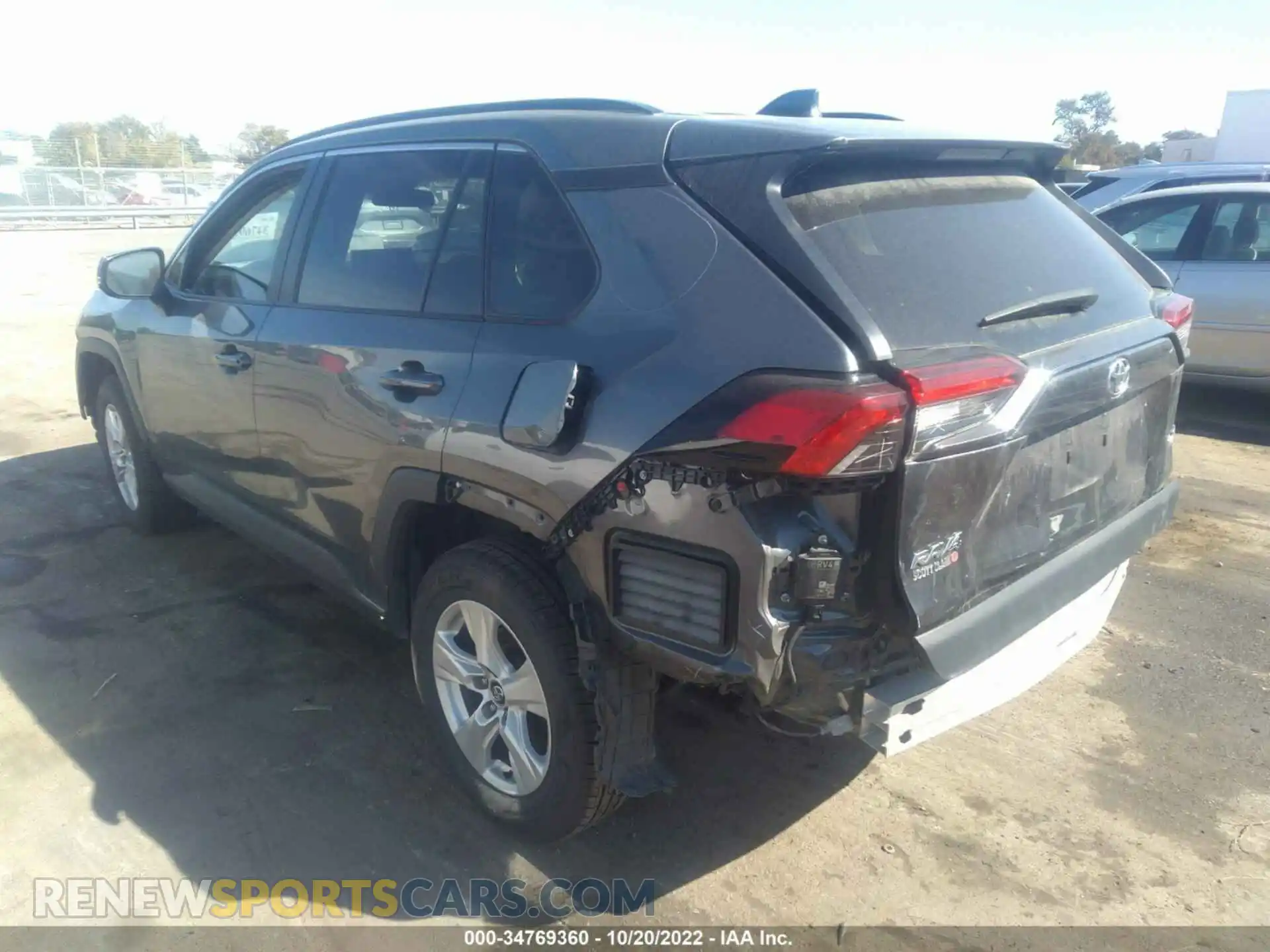 3 Photograph of a damaged car 2T3W1RFV1MC101131 TOYOTA RAV4 2021