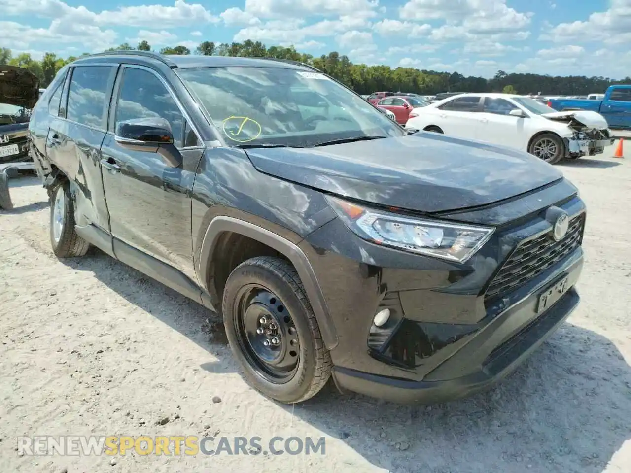 1 Photograph of a damaged car 2T3W1RFV1MC104773 TOYOTA RAV4 2021