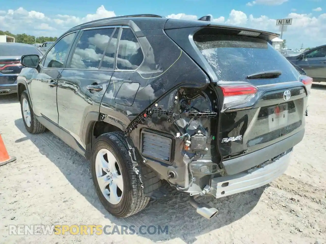 3 Photograph of a damaged car 2T3W1RFV1MC104773 TOYOTA RAV4 2021