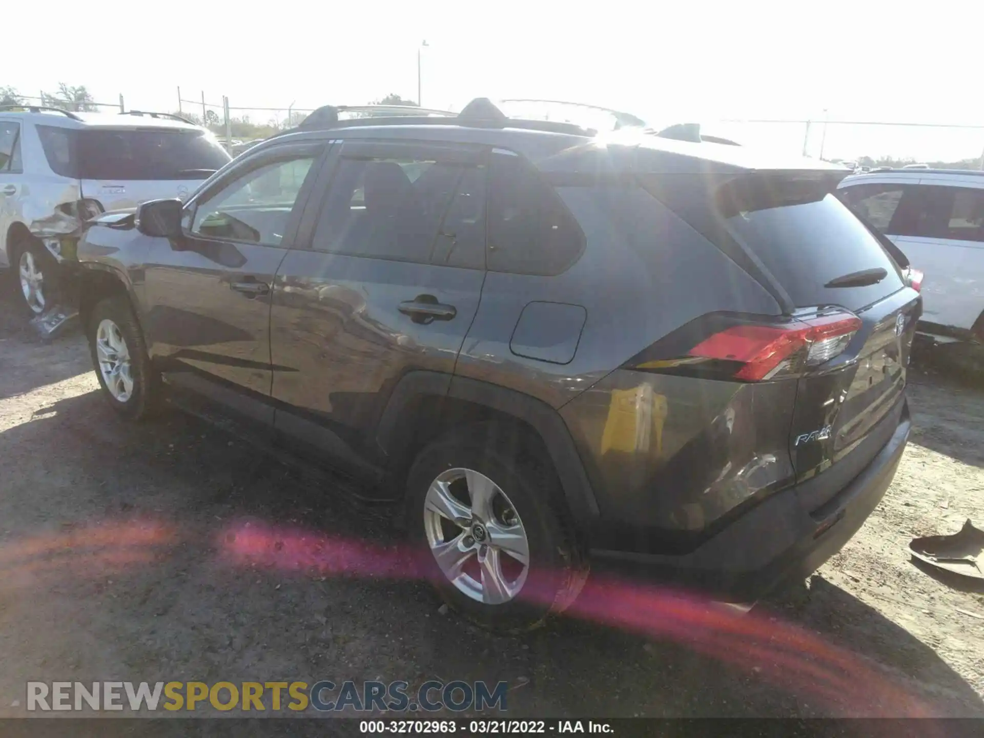 3 Photograph of a damaged car 2T3W1RFV1MC105387 TOYOTA RAV4 2021