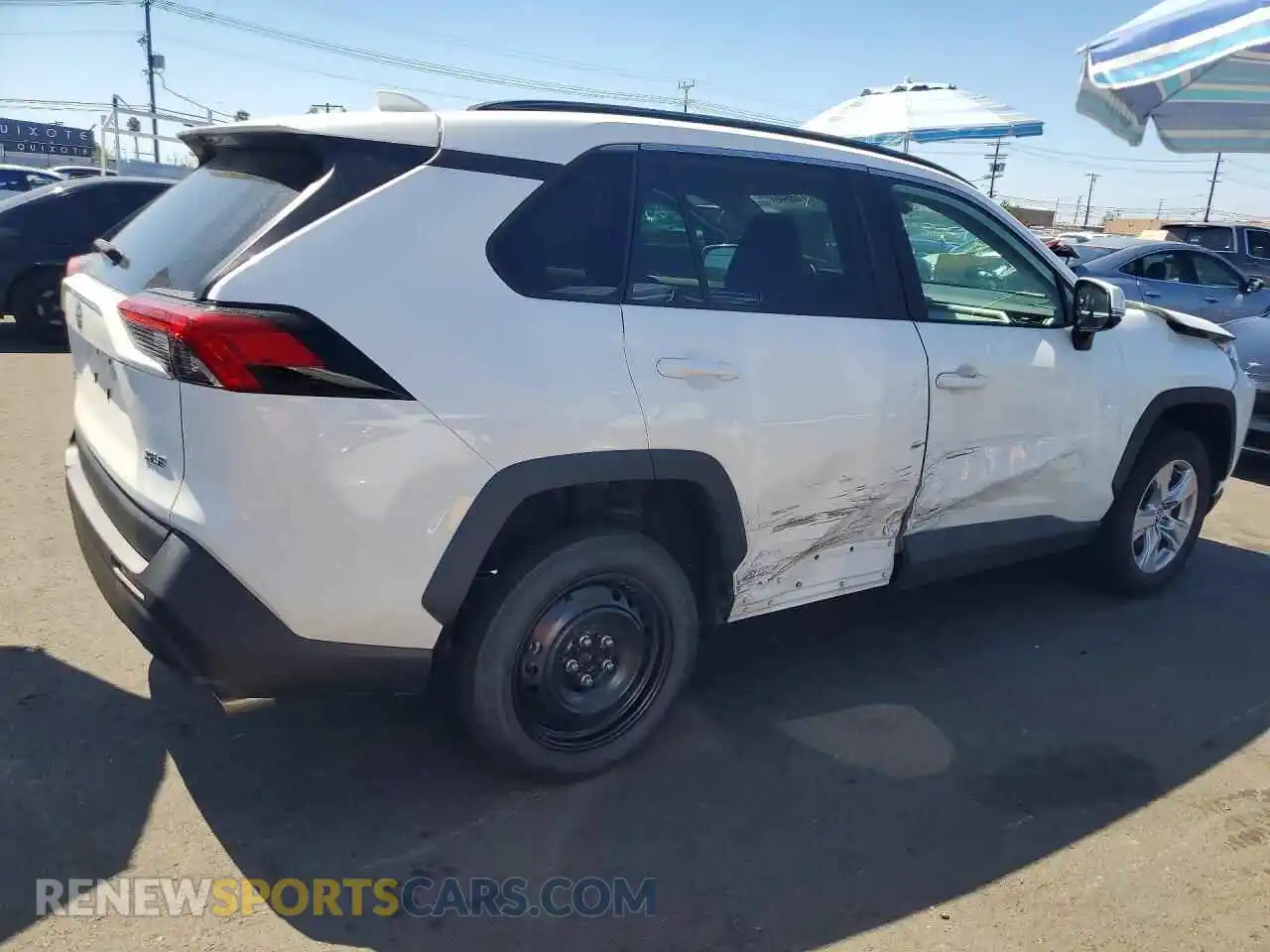 3 Photograph of a damaged car 2T3W1RFV1MC109505 TOYOTA RAV4 2021