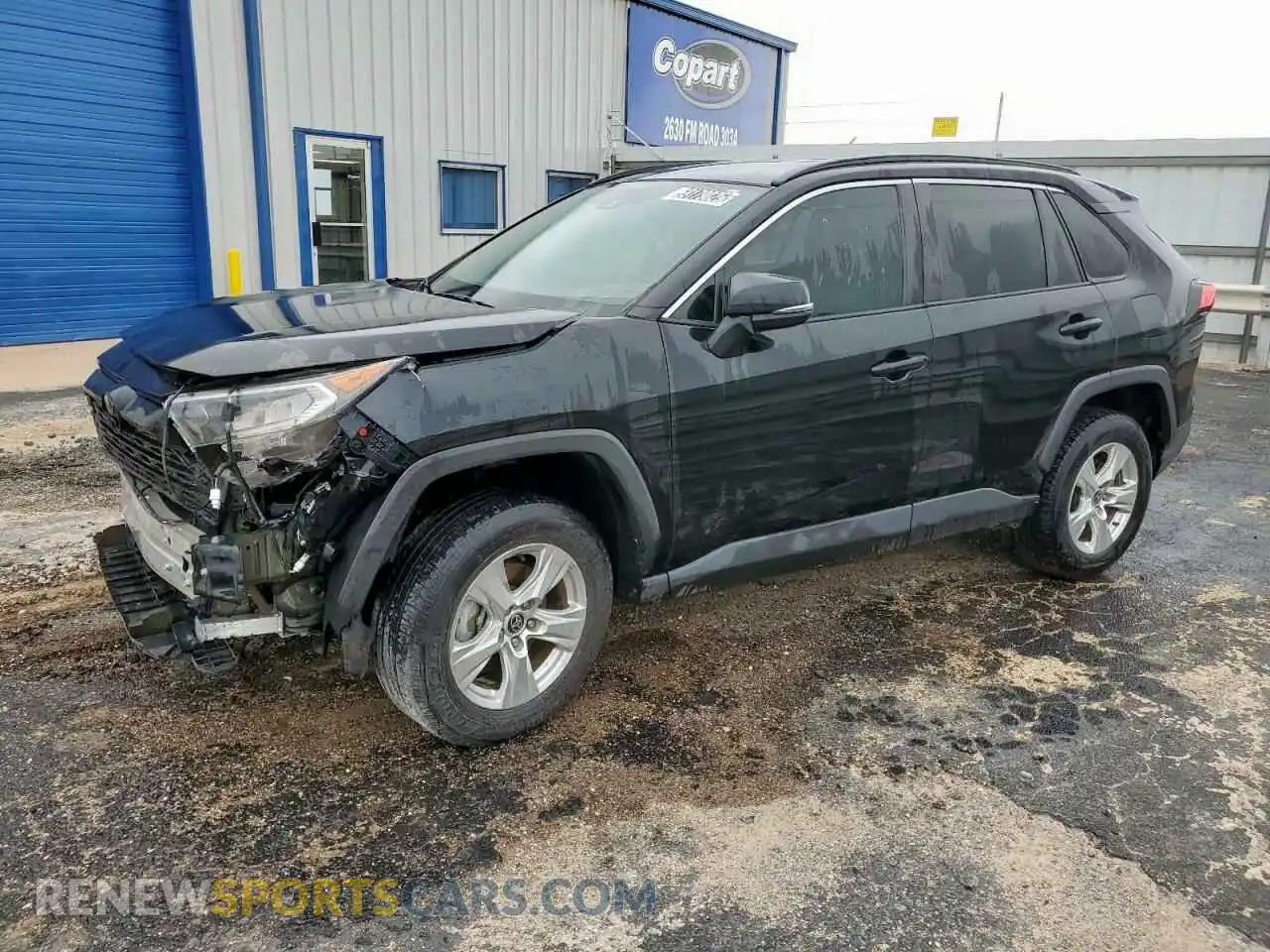 1 Photograph of a damaged car 2T3W1RFV1MC123890 TOYOTA RAV4 2021