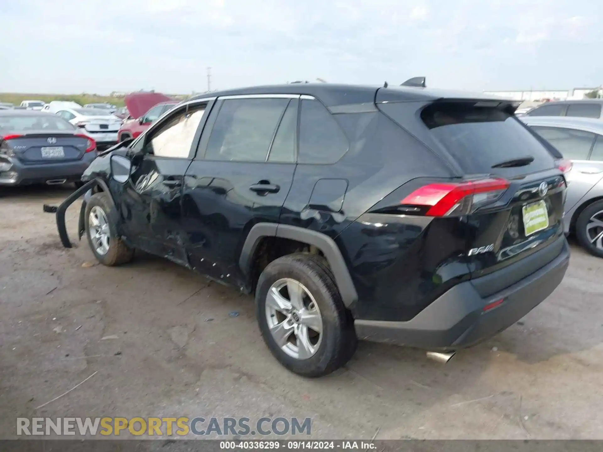 3 Photograph of a damaged car 2T3W1RFV1MC134596 TOYOTA RAV4 2021