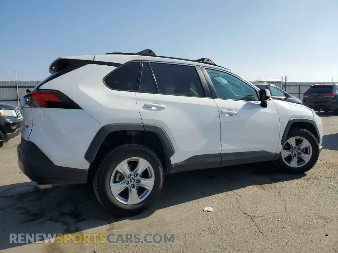 3 Photograph of a damaged car 2T3W1RFV1MC143489 TOYOTA RAV4 2021