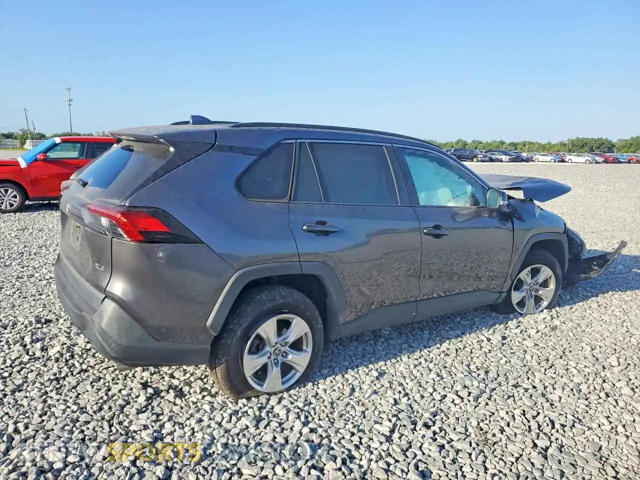 3 Photograph of a damaged car 2T3W1RFV1MC154153 TOYOTA RAV4 2021