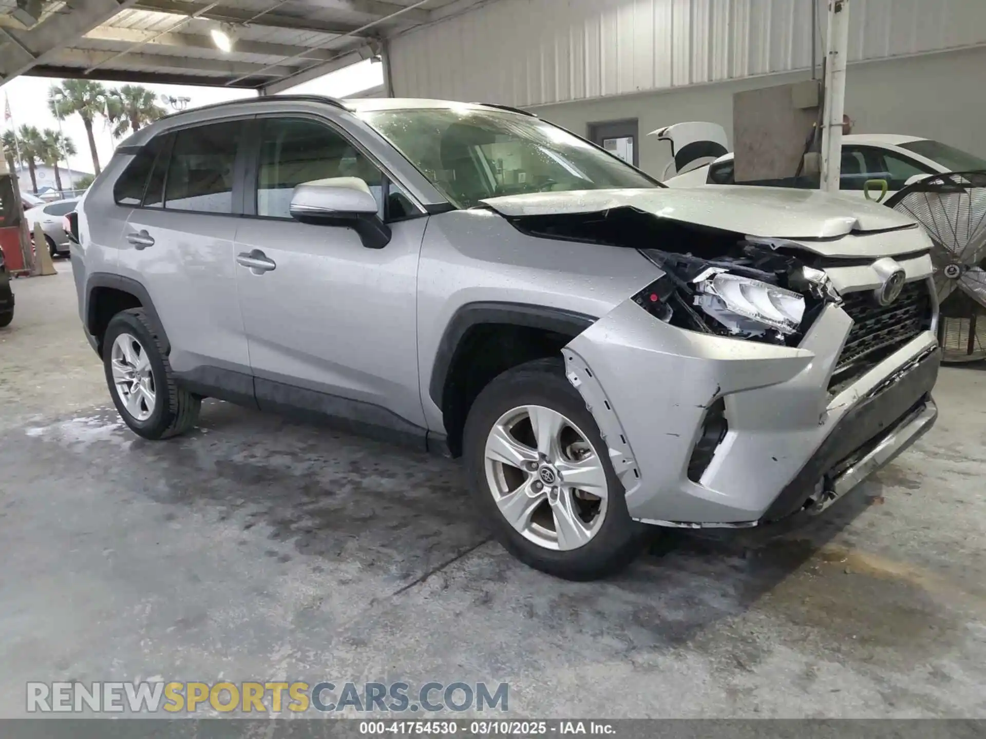 1 Photograph of a damaged car 2T3W1RFV1MC160518 TOYOTA RAV4 2021