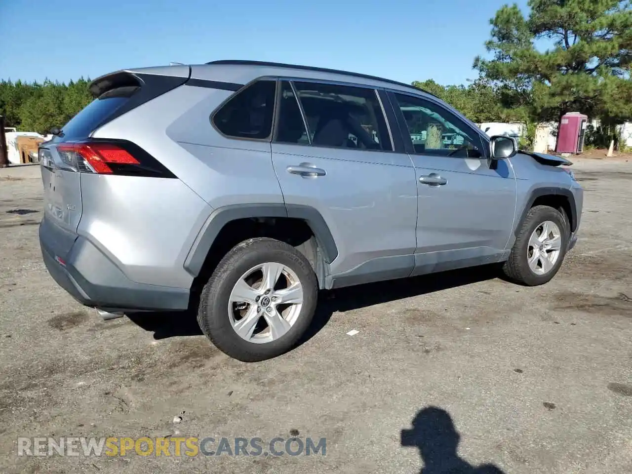 3 Photograph of a damaged car 2T3W1RFV1MC167355 TOYOTA RAV4 2021
