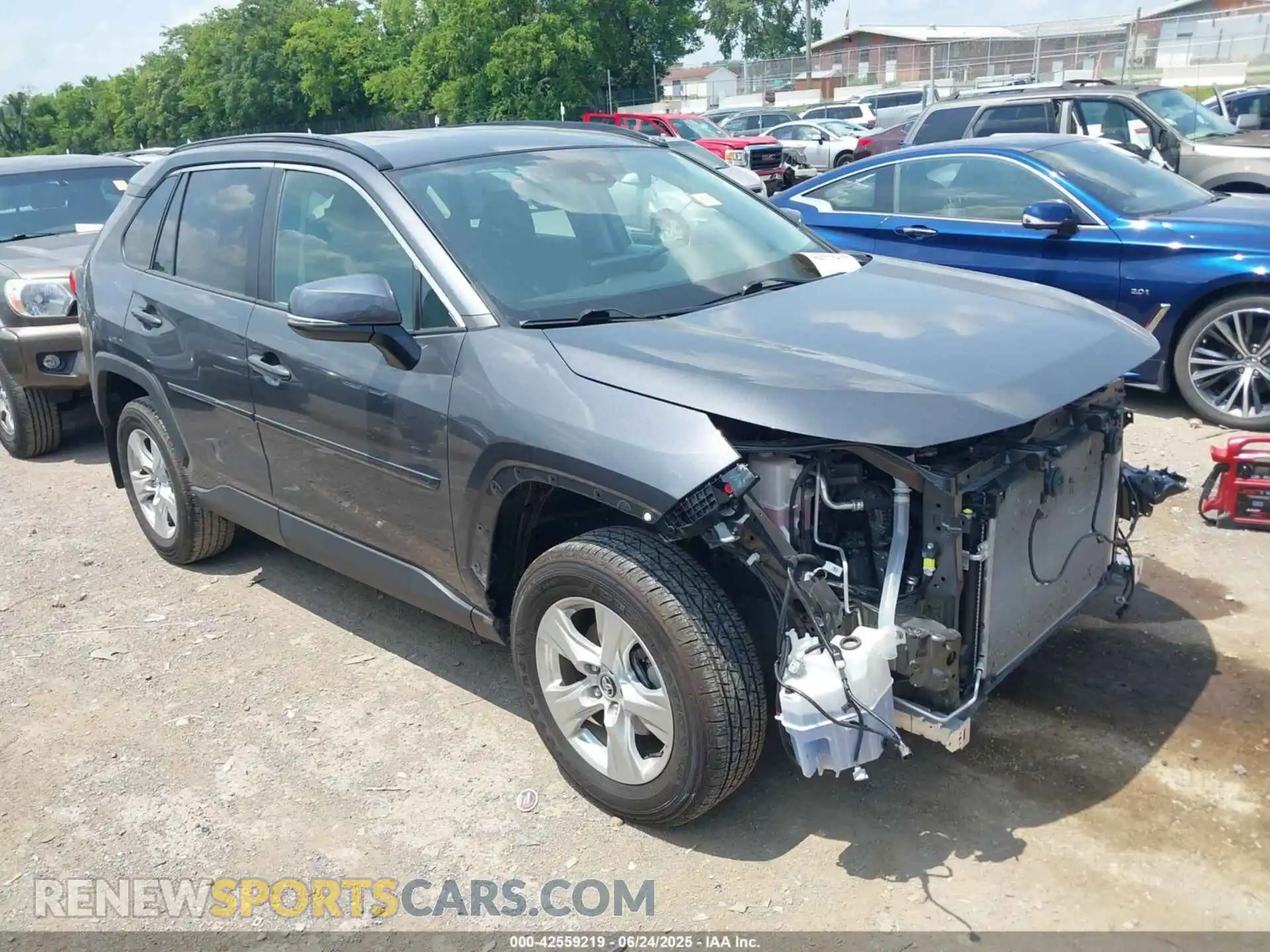 1 Photograph of a damaged car 2T3W1RFV1MW104948 TOYOTA RAV4 2021