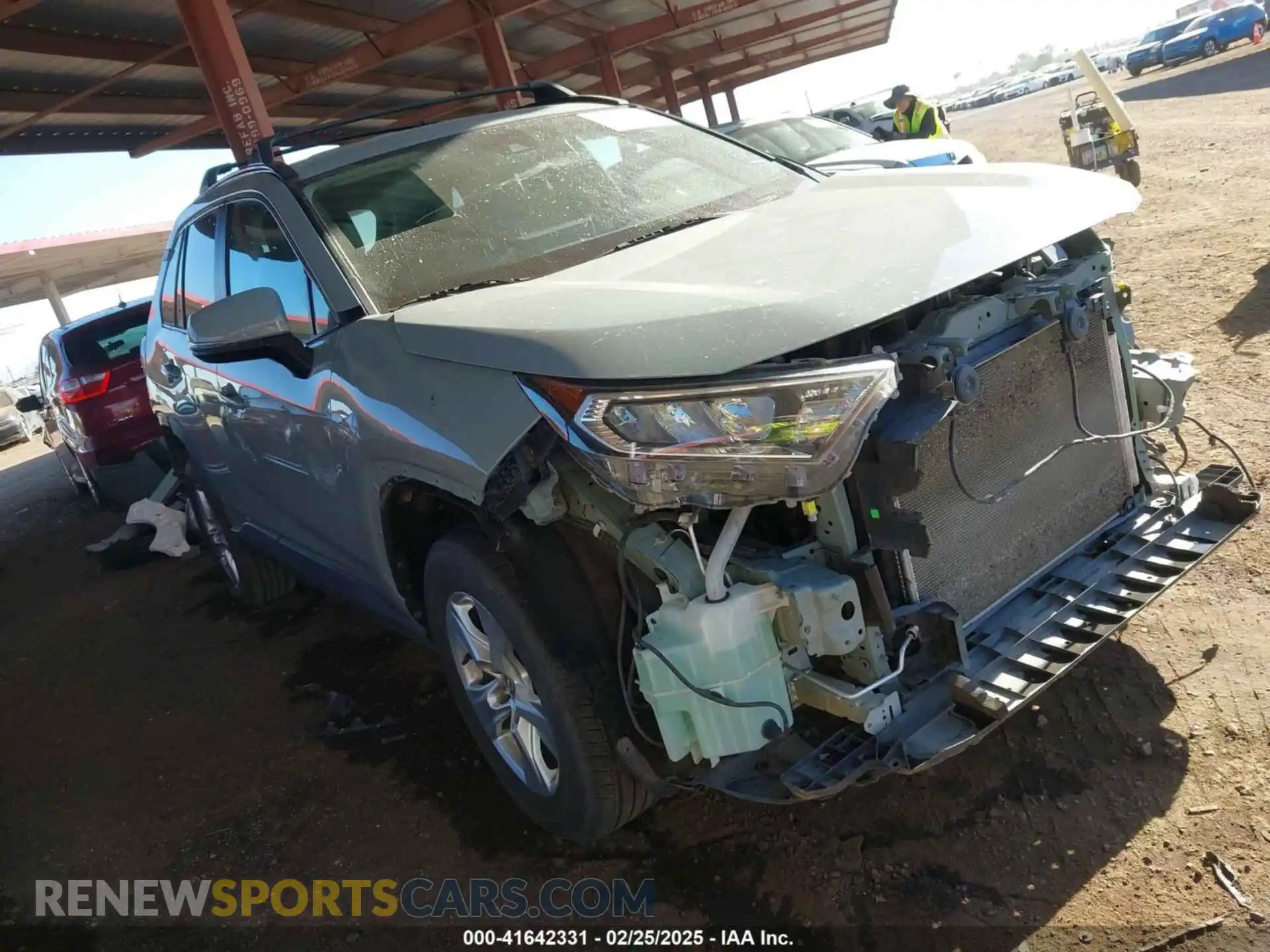 1 Photograph of a damaged car 2T3W1RFV1MW112984 TOYOTA RAV4 2021