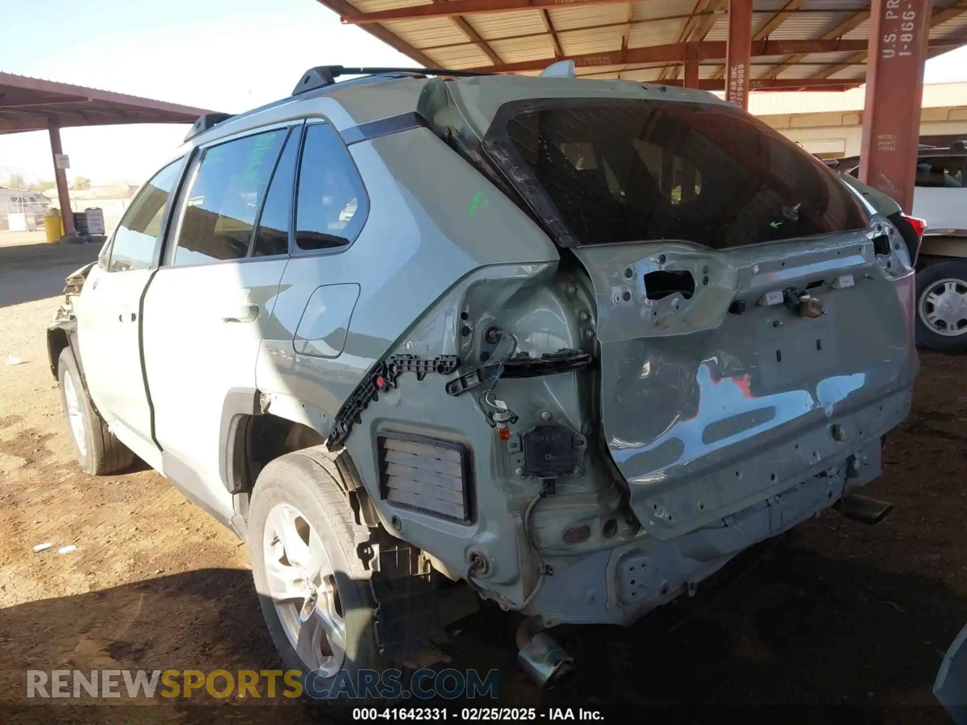 3 Photograph of a damaged car 2T3W1RFV1MW112984 TOYOTA RAV4 2021