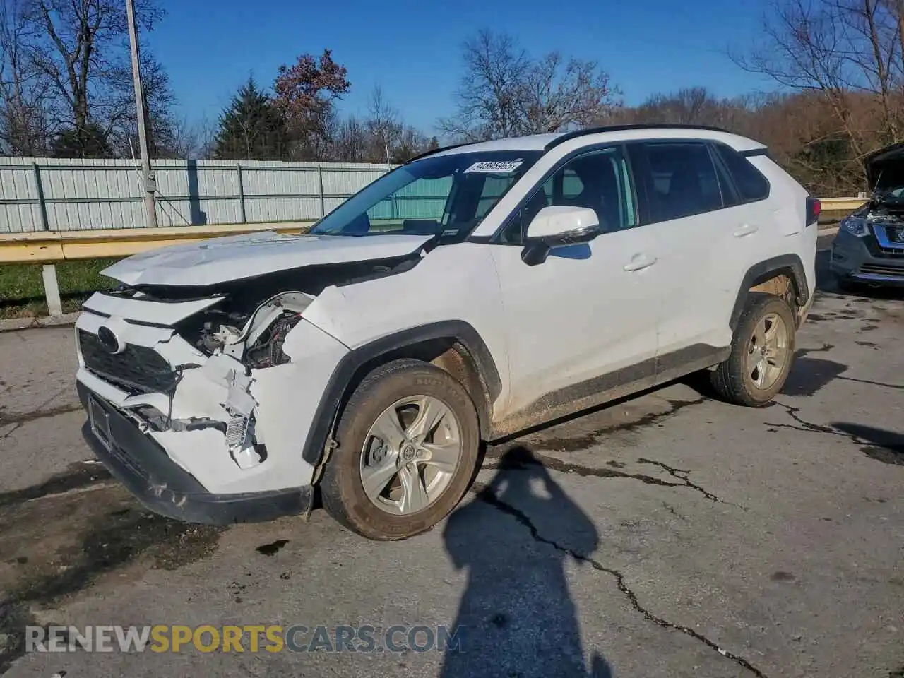 1 Photograph of a damaged car 2T3W1RFV1MW143720 TOYOTA RAV4 2021