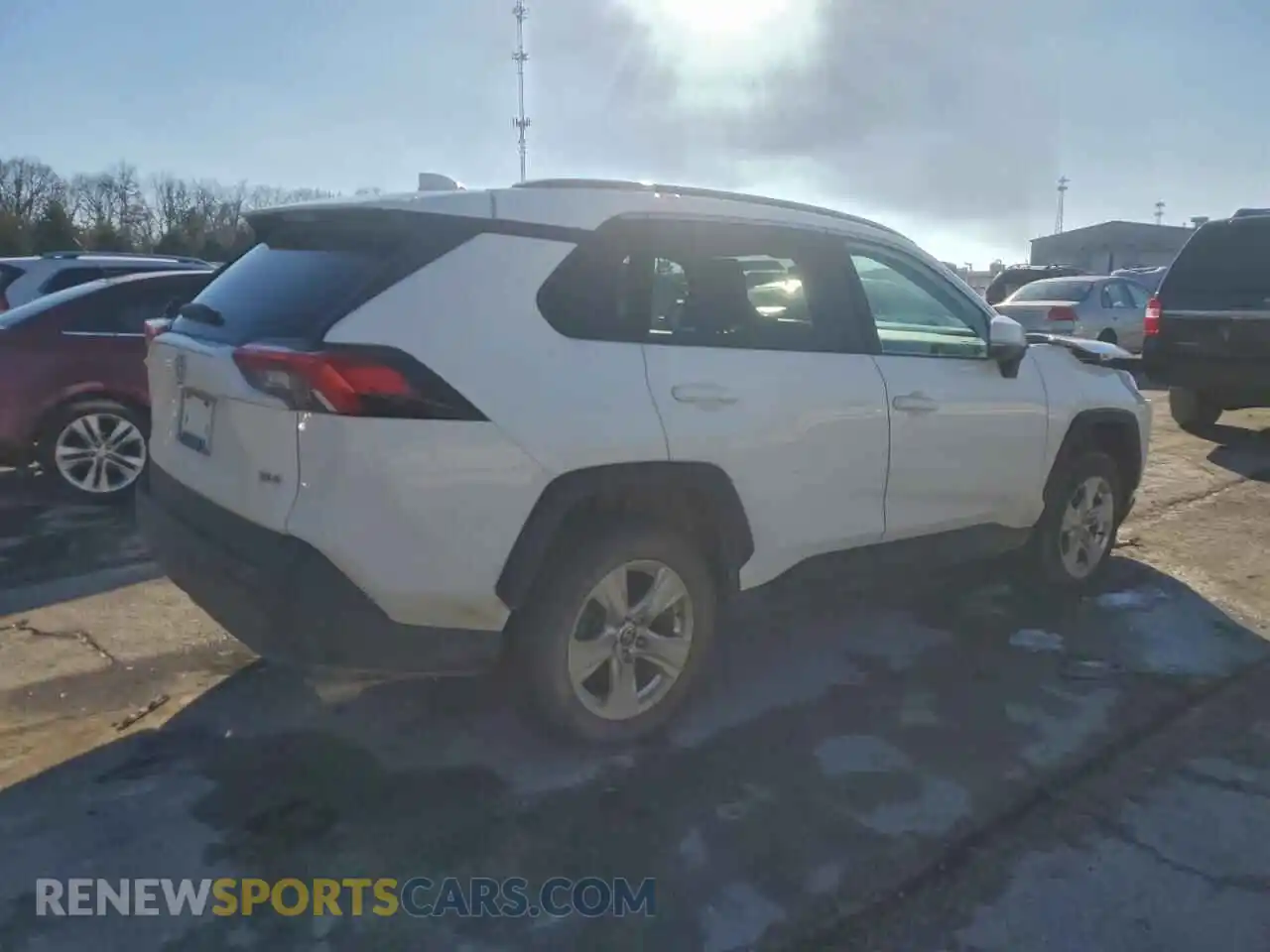 3 Photograph of a damaged car 2T3W1RFV1MW143720 TOYOTA RAV4 2021
