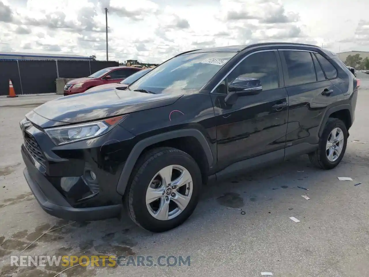 1 Photograph of a damaged car 2T3W1RFV1MW147489 TOYOTA RAV4 2021