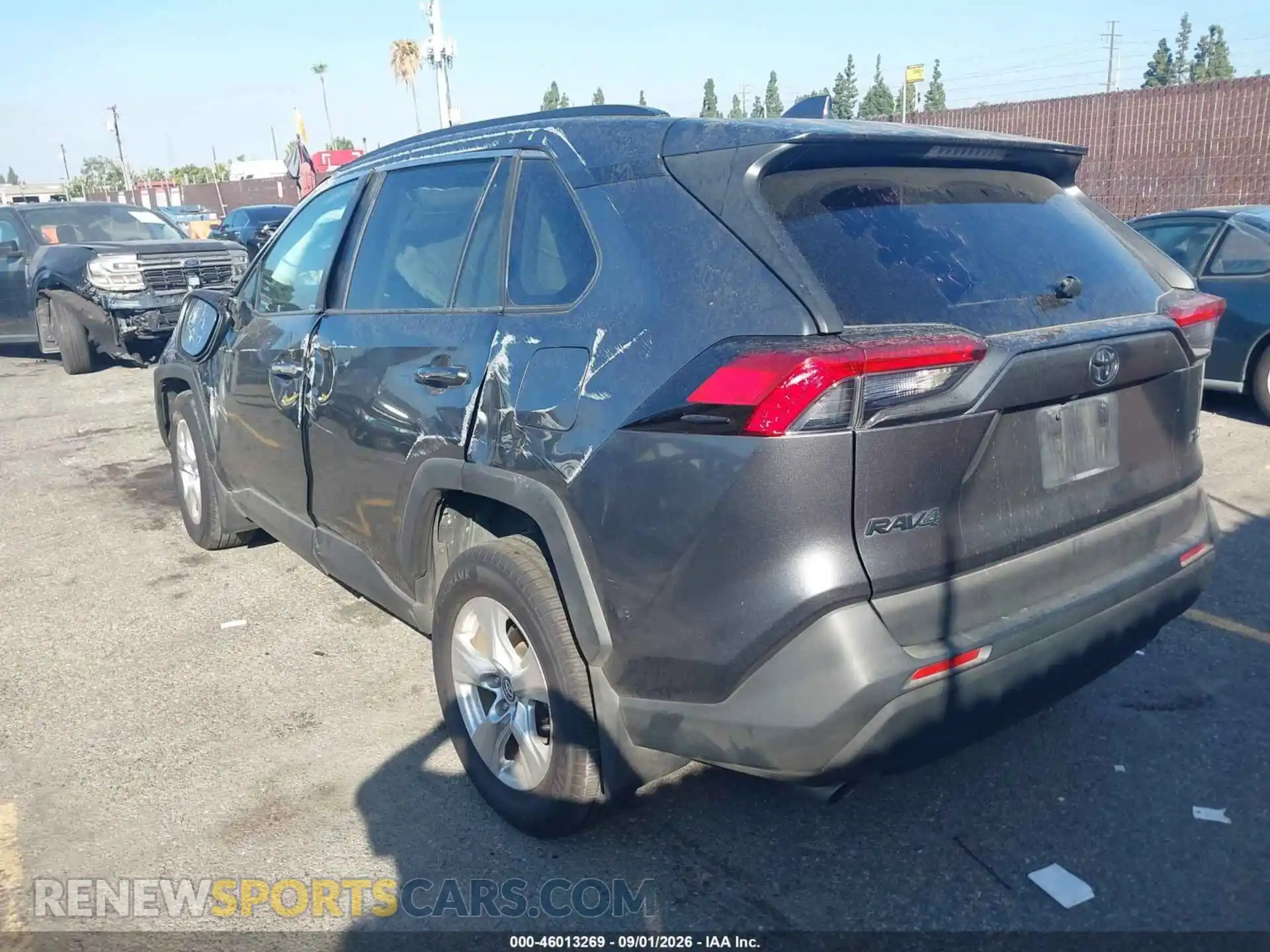 3 fotografías del automóvil dañado 2T3W1RFV2MC094058 TOYOTA RAV4 2021