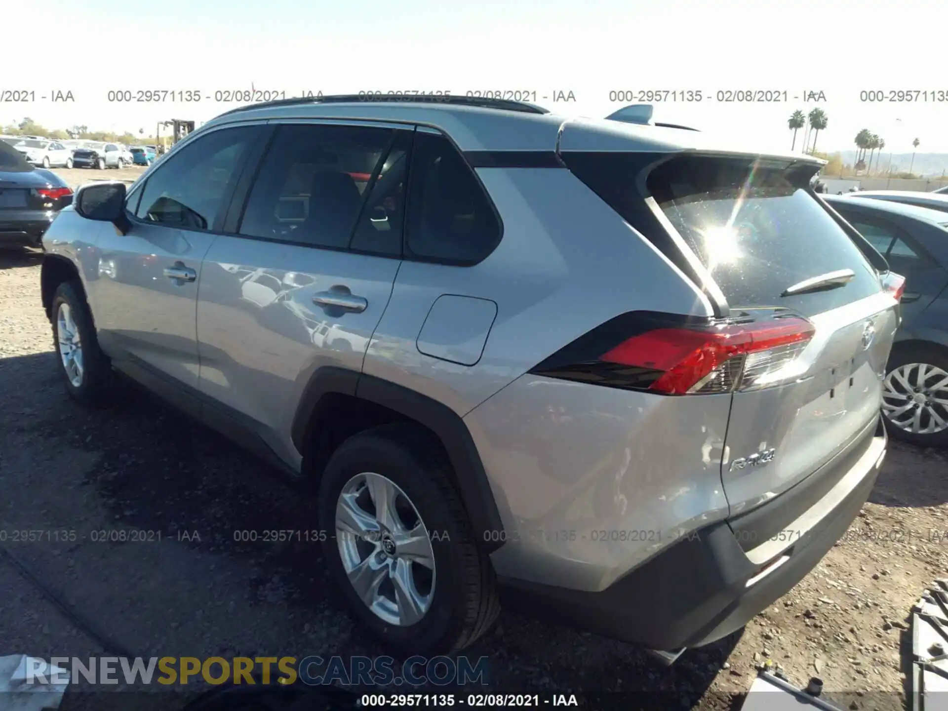 3 Photograph of a damaged car 2T3W1RFV2MC101719 TOYOTA RAV4 2021