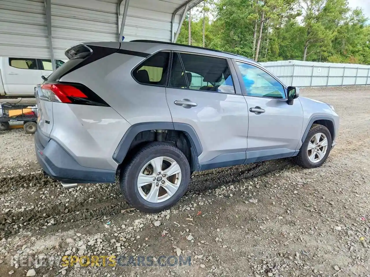 3 Photograph of a damaged car 2T3W1RFV2MC109190 TOYOTA RAV4 2021