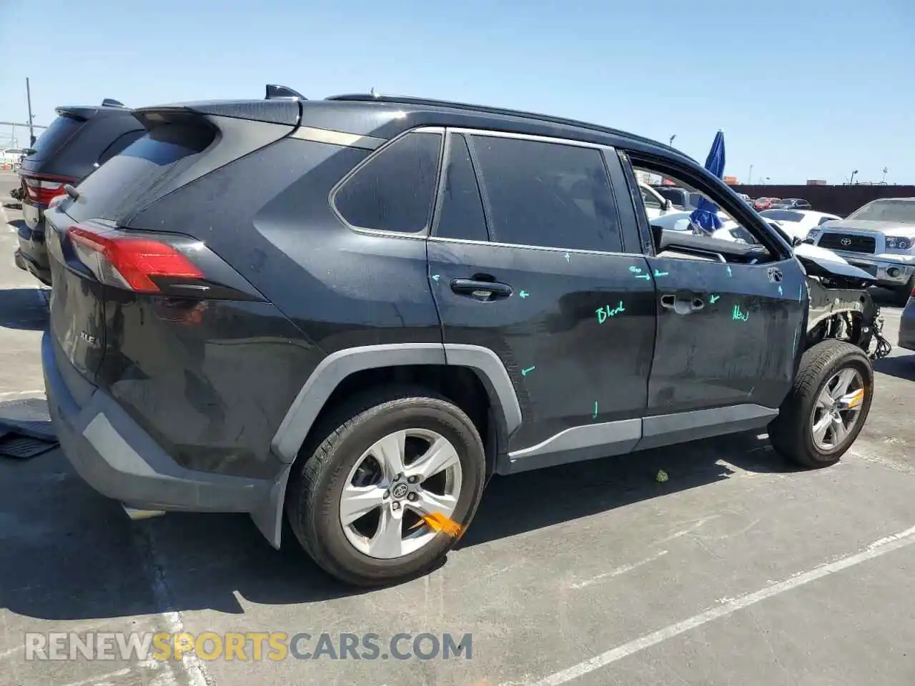 3 Photograph of a damaged car 2T3W1RFV2MC110856 TOYOTA RAV4 2021