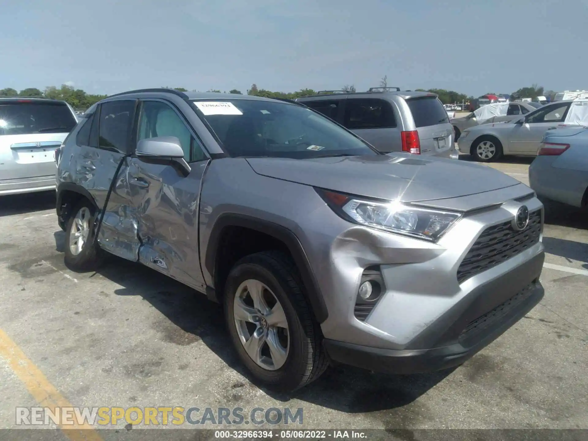 1 Photograph of a damaged car 2T3W1RFV2MC113966 TOYOTA RAV4 2021