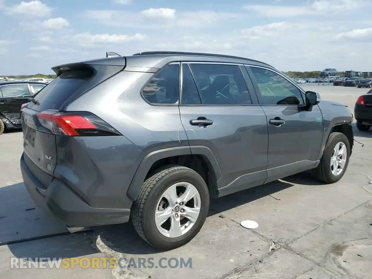 3 Фотография поврежденного автомобиля 2T3W1RFV2MC118889 TOYOTA RAV4 2021