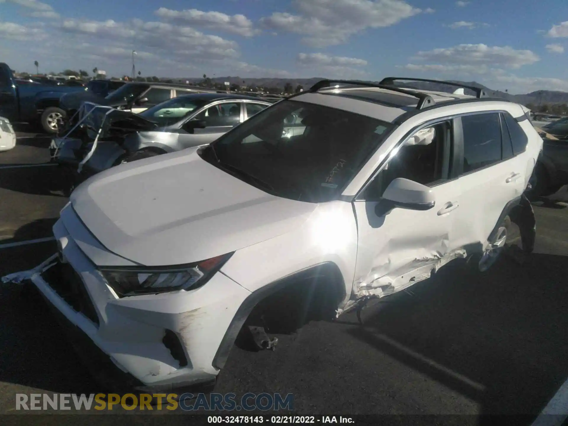 2 Фотография поврежденного автомобиля 2T3W1RFV2MC119721 TOYOTA RAV4 2021