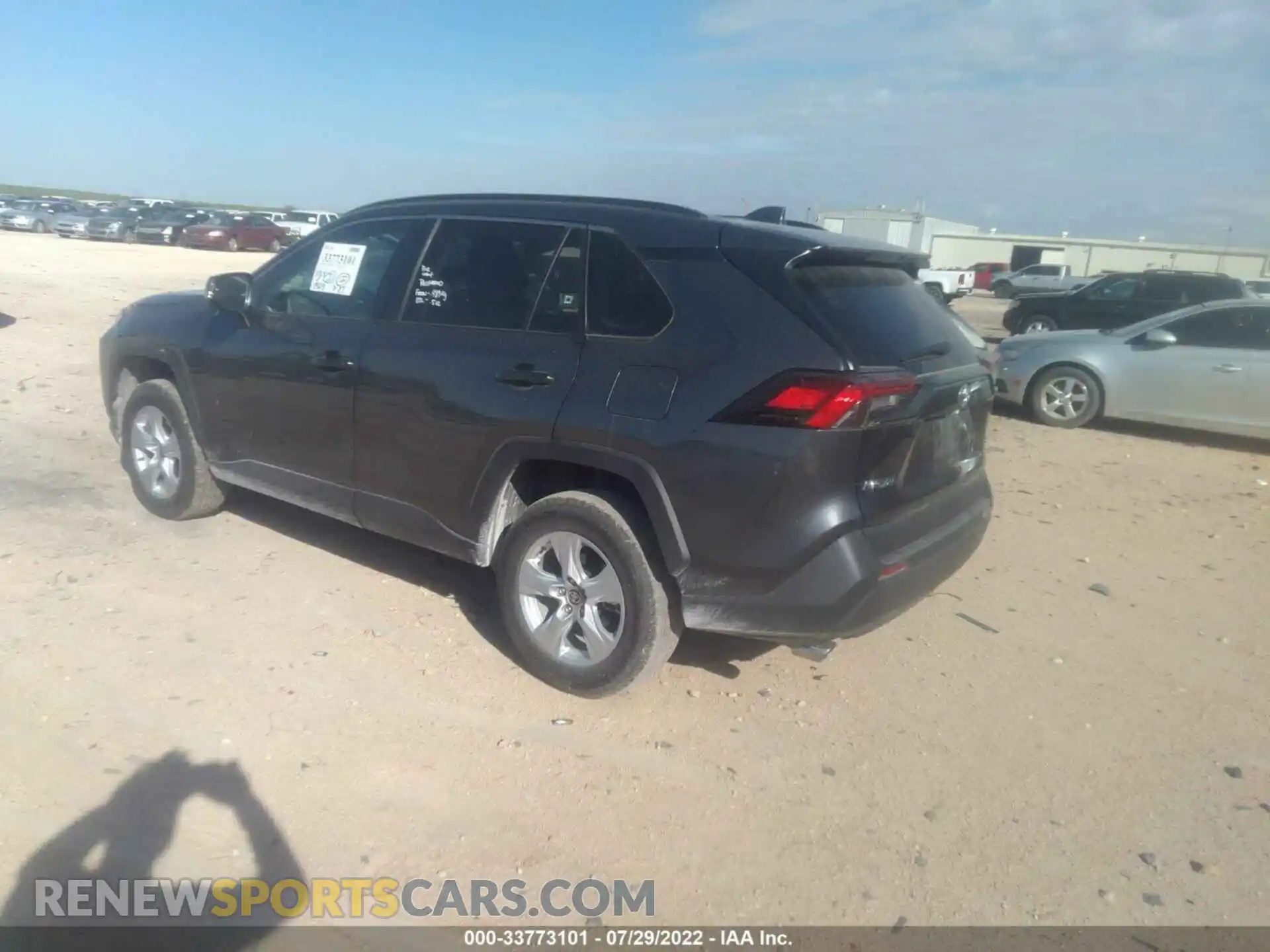 3 Photograph of a damaged car 2T3W1RFV2MC147115 TOYOTA RAV4 2021