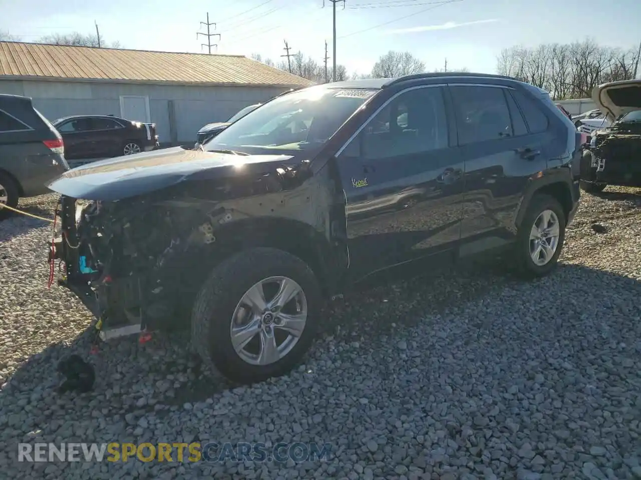 1 Photograph of a damaged car 2T3W1RFV2MW121239 TOYOTA RAV4 2021