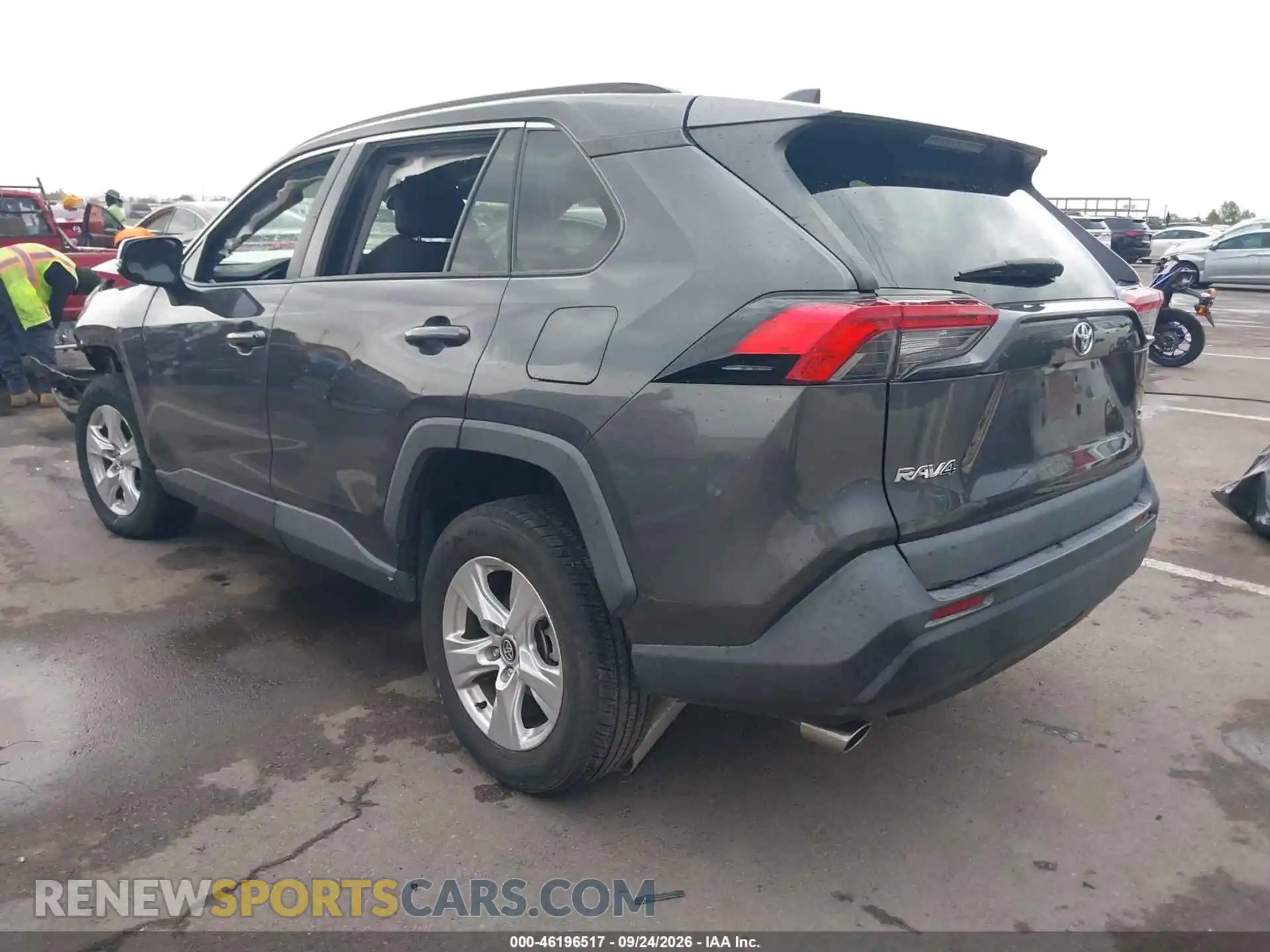 3 Photograph of a damaged car 2T3W1RFV2MW121547 TOYOTA RAV4 2021