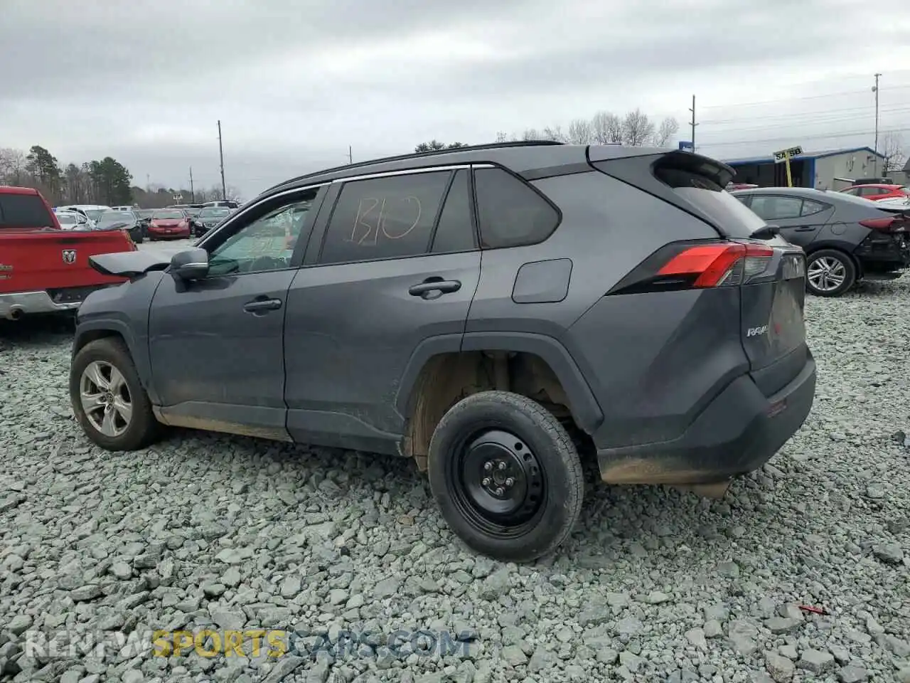 2 Photograph of a damaged car 2T3W1RFV2MW122634 TOYOTA RAV4 2021