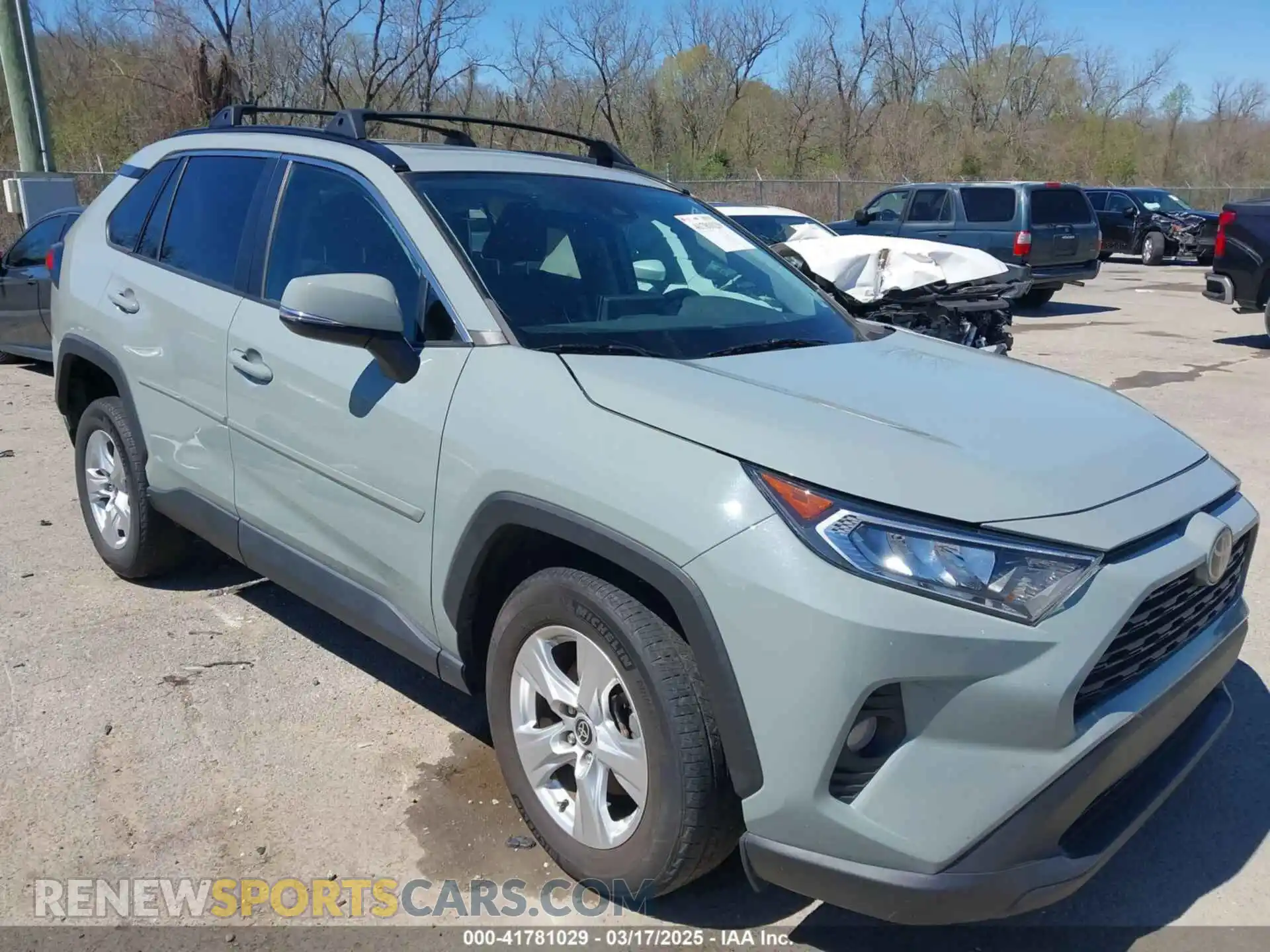 1 Photograph of a damaged car 2T3W1RFV2MW137411 TOYOTA RAV4 2021