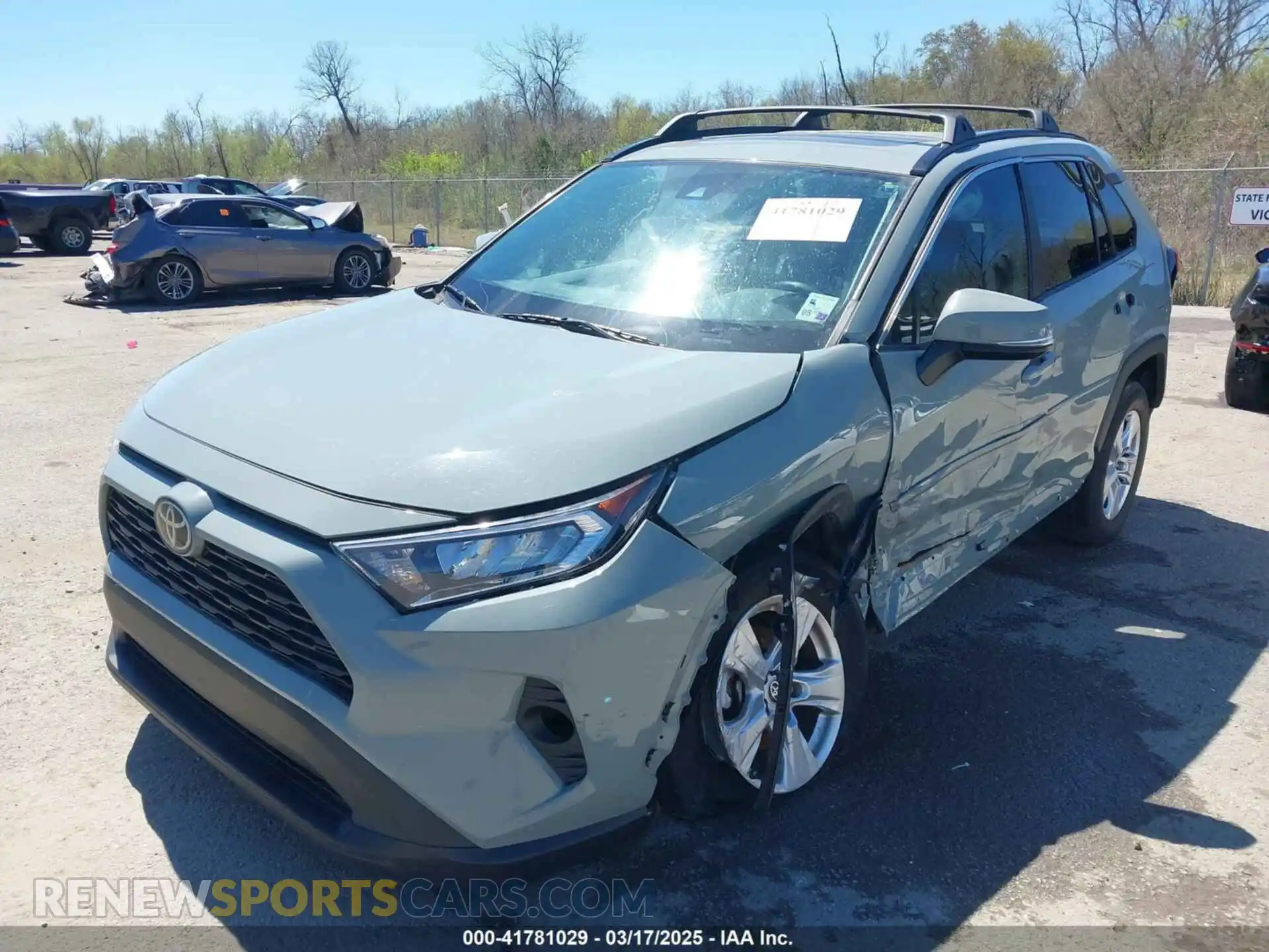 2 Photograph of a damaged car 2T3W1RFV2MW137411 TOYOTA RAV4 2021