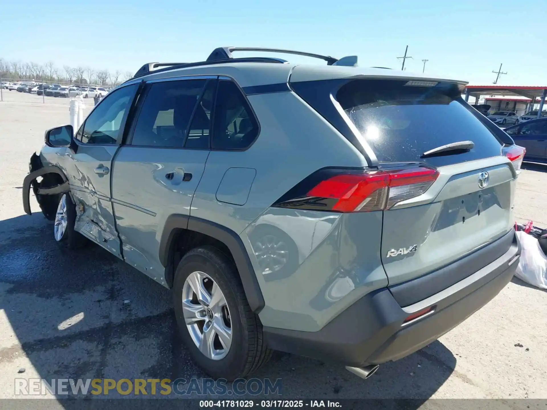 3 Photograph of a damaged car 2T3W1RFV2MW137411 TOYOTA RAV4 2021