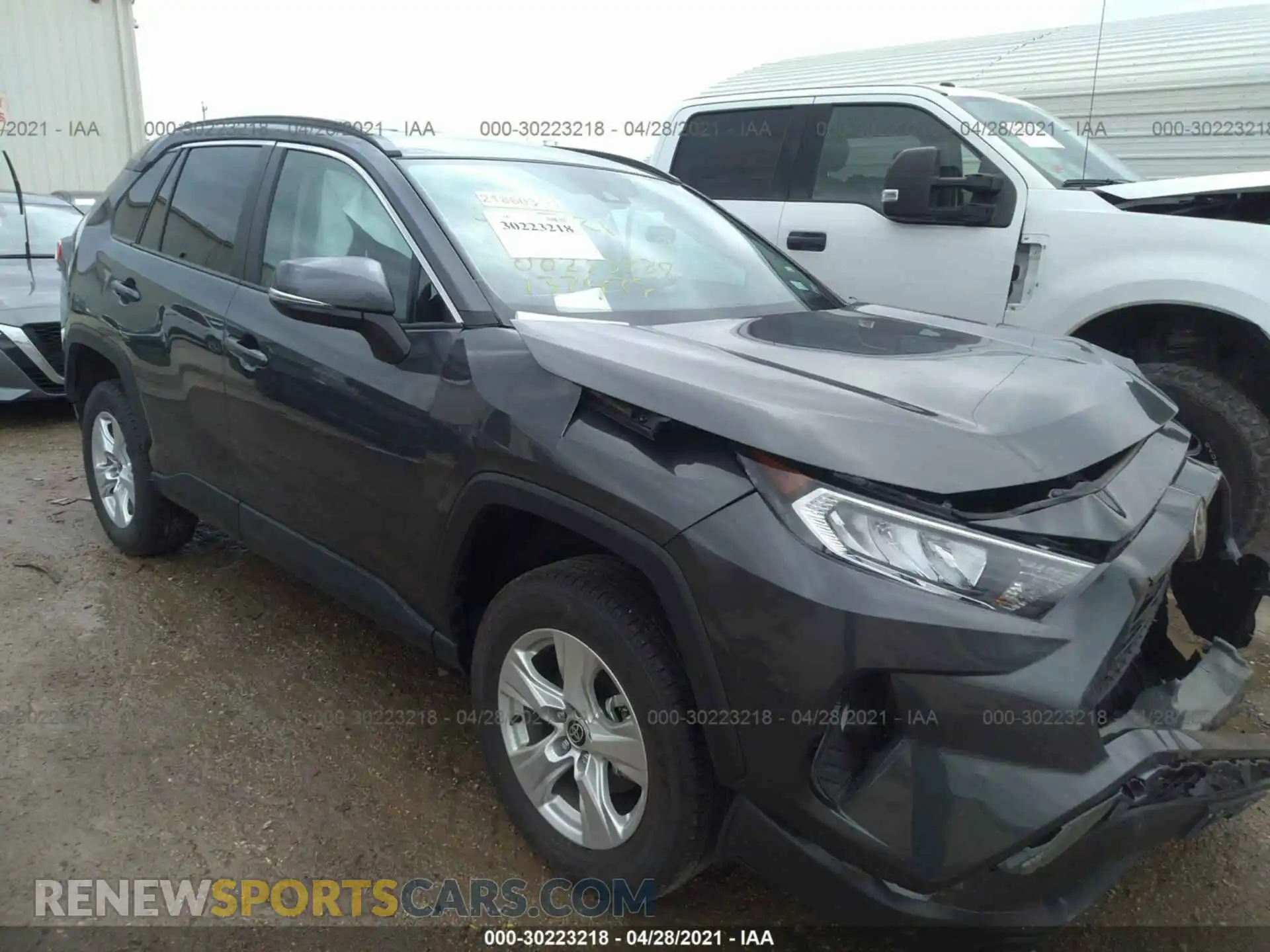 1 Photograph of a damaged car 2T3W1RFV2MW137473 TOYOTA RAV4 2021