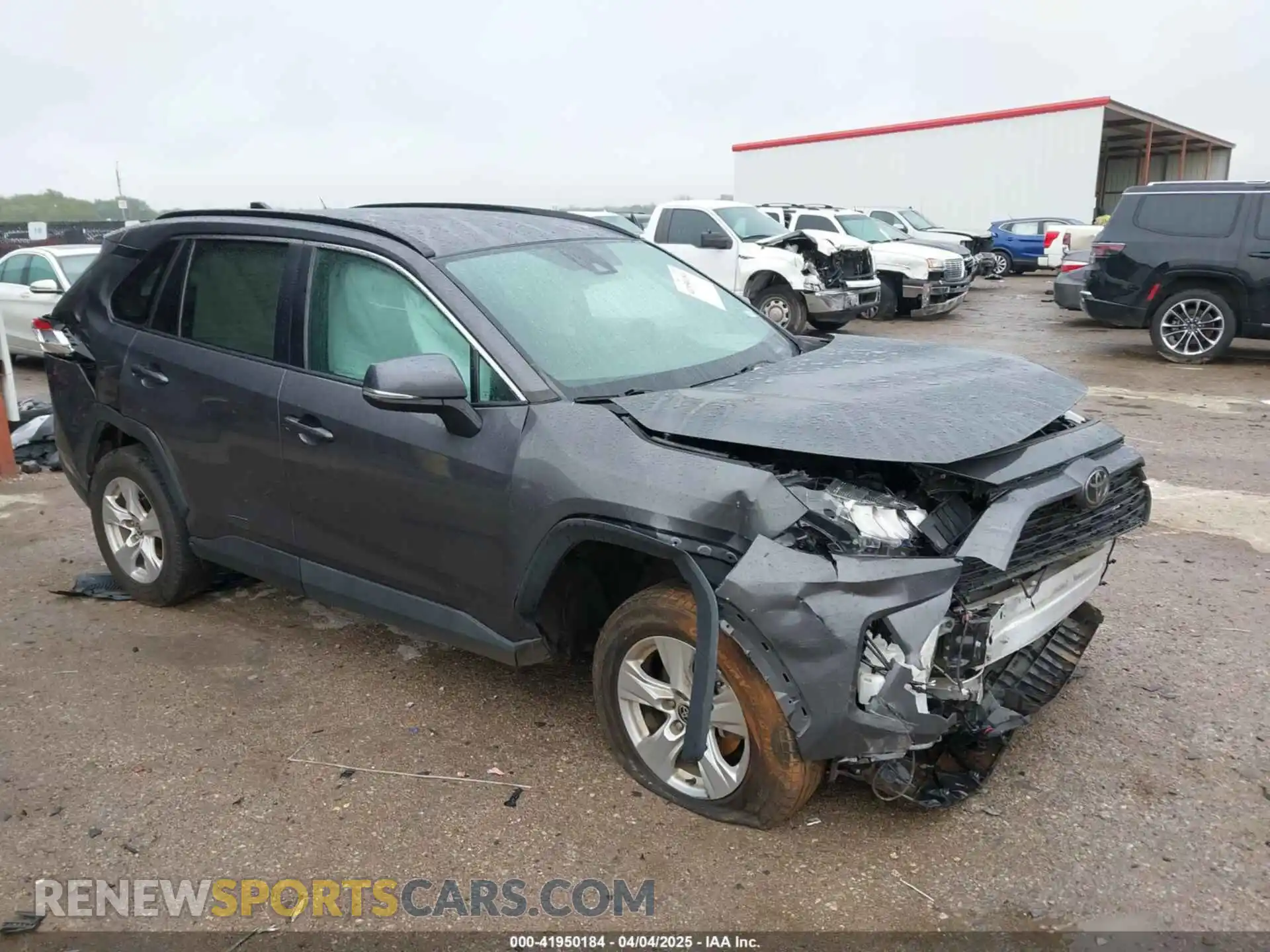 1 Photograph of a damaged car 2T3W1RFV2MW149283 TOYOTA RAV4 2021
