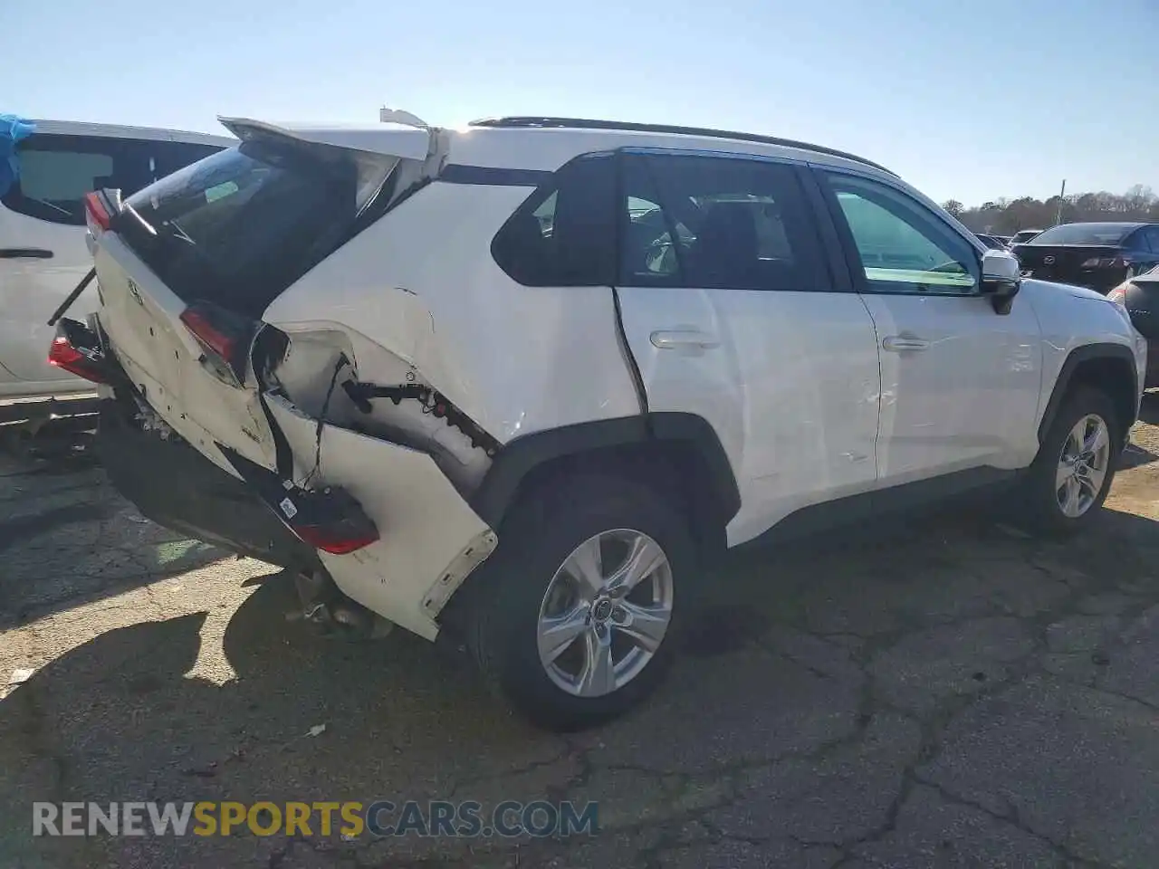 3 Фотография поврежденного автомобиля 2T3W1RFV2MW151891 TOYOTA RAV4 2021