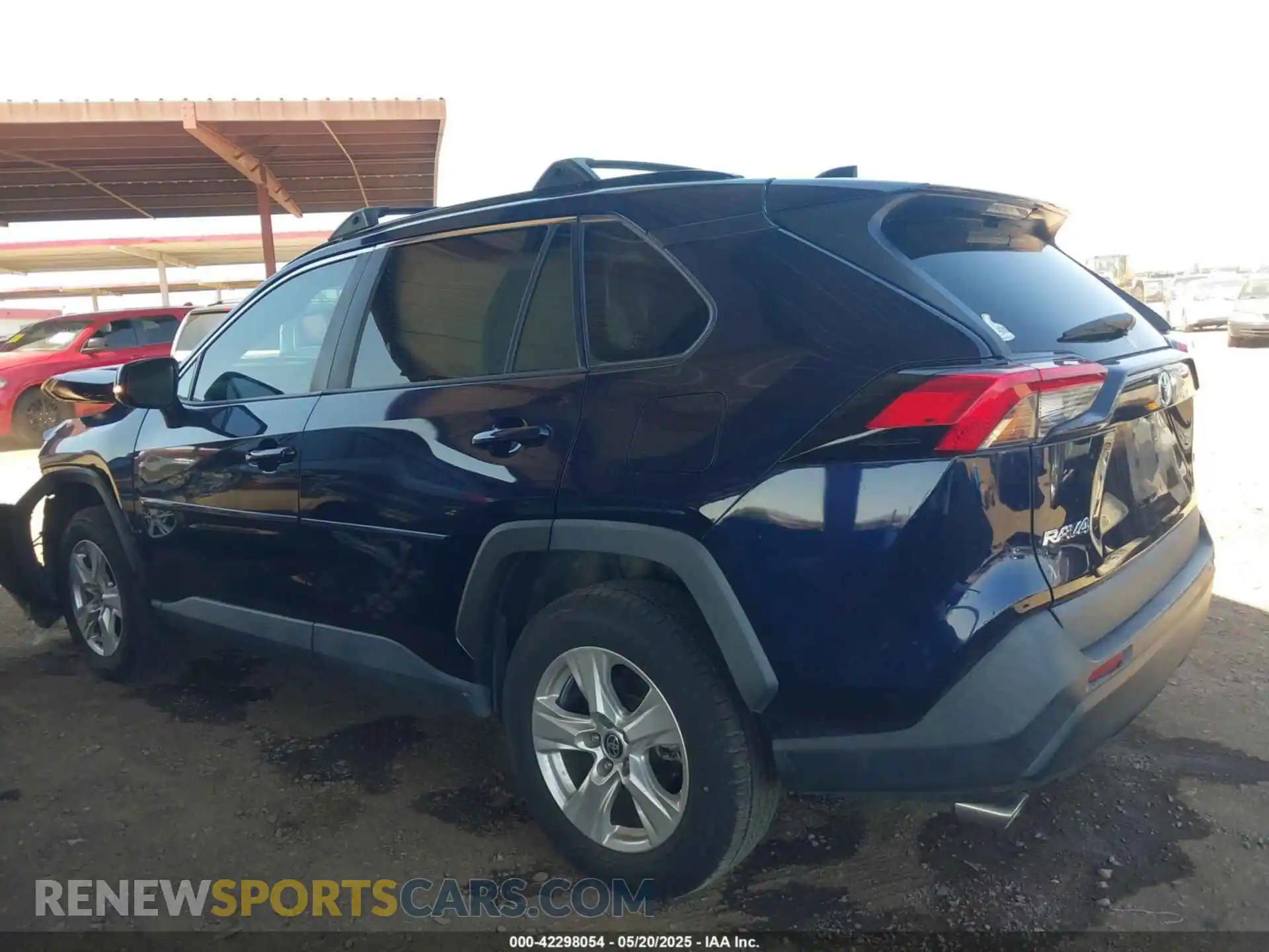 3 Photograph of a damaged car 2T3W1RFV2MW157691 TOYOTA RAV4 2021
