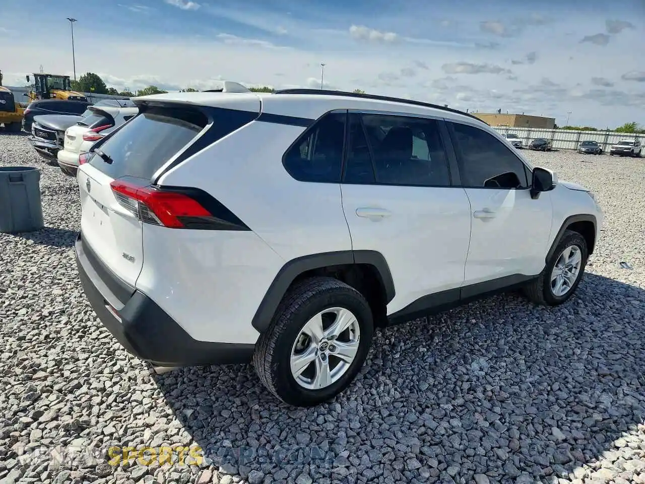 3 Photograph of a damaged car 2T3W1RFV2MW159117 TOYOTA RAV4 2021