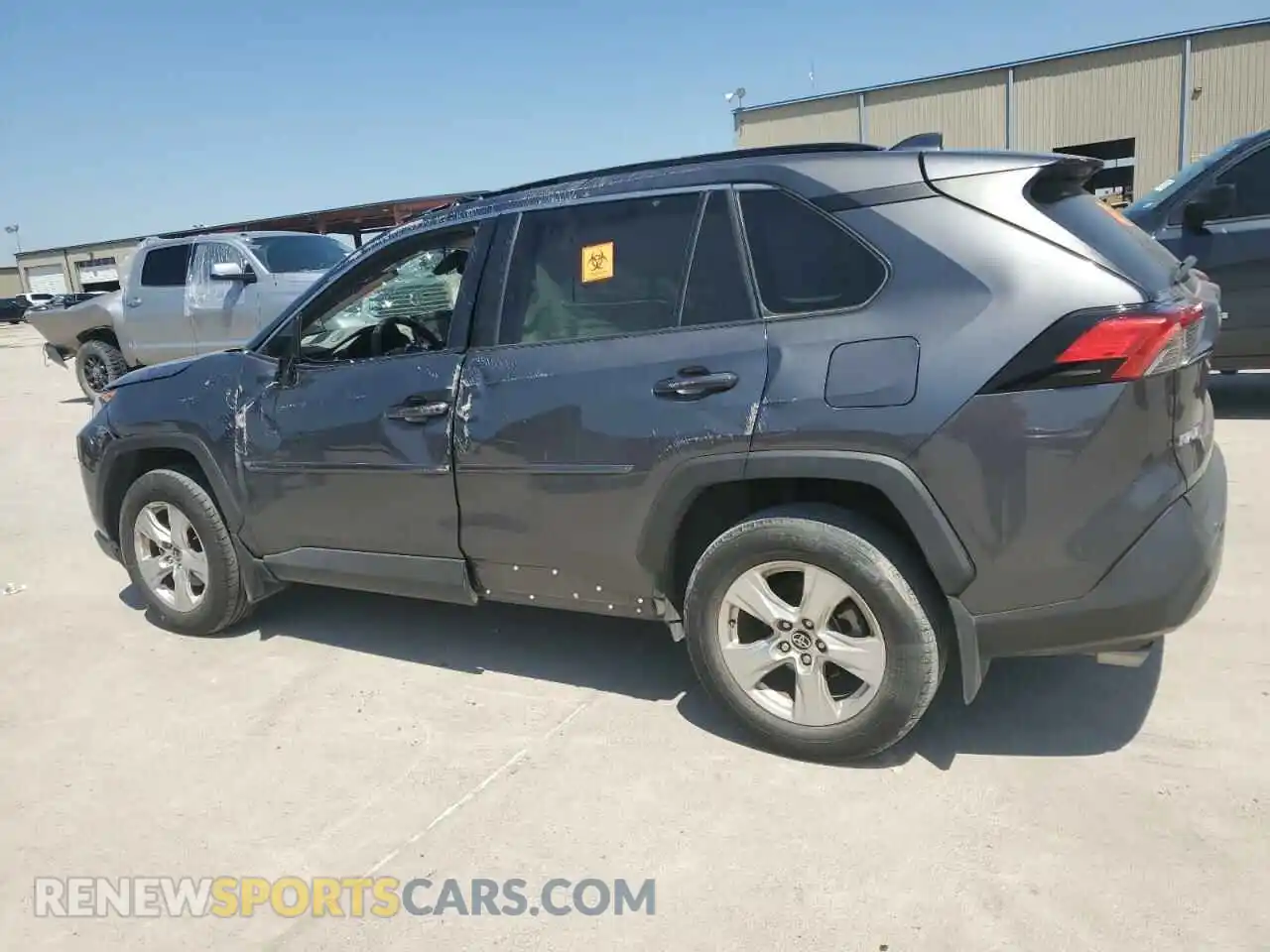 2 Photograph of a damaged car 2T3W1RFV2MW164530 TOYOTA RAV4 2021