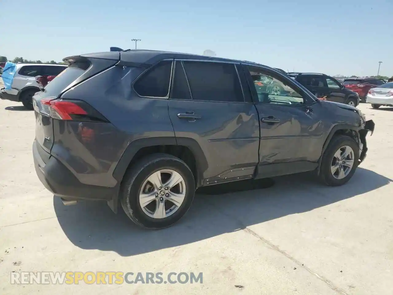 3 Photograph of a damaged car 2T3W1RFV2MW164530 TOYOTA RAV4 2021