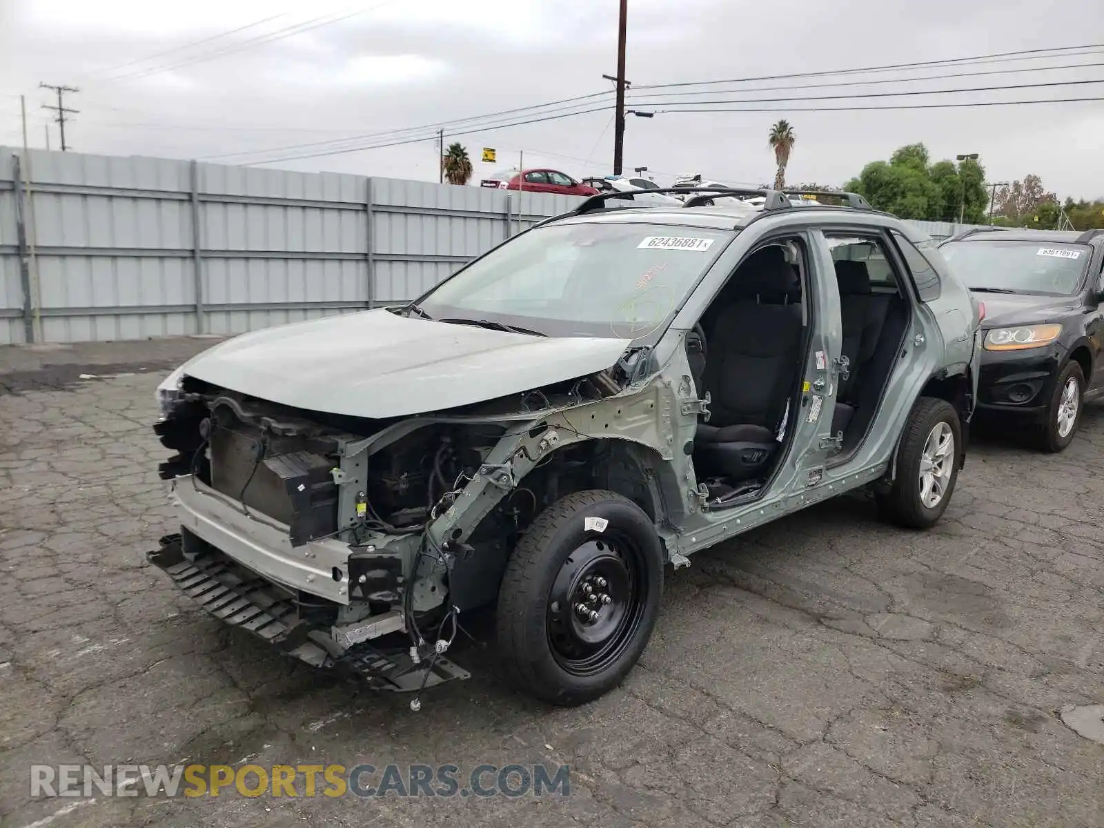 2 Photograph of a damaged car 2T3W1RFV3MC087720 TOYOTA RAV4 2021