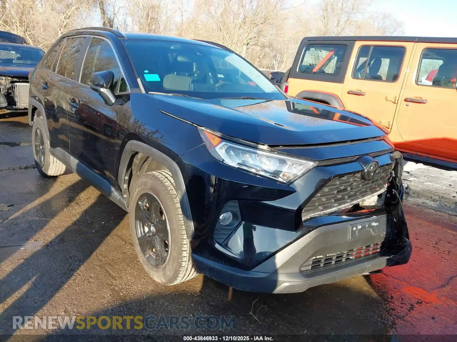 1 Photograph of a damaged car 2T3W1RFV3MC088429 TOYOTA RAV4 2021