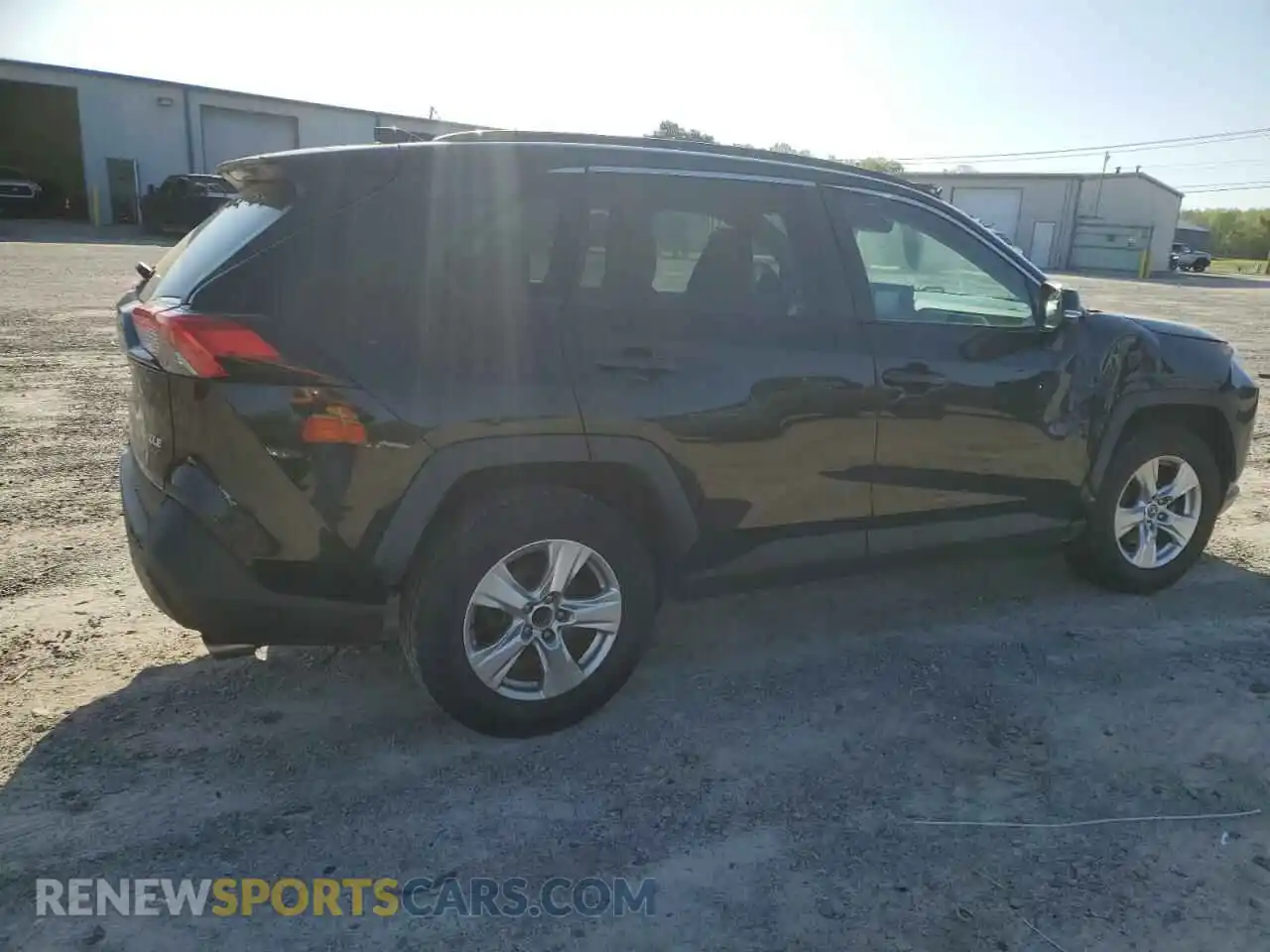 3 Фотография поврежденного автомобиля 2T3W1RFV3MC098913 TOYOTA RAV4 2021