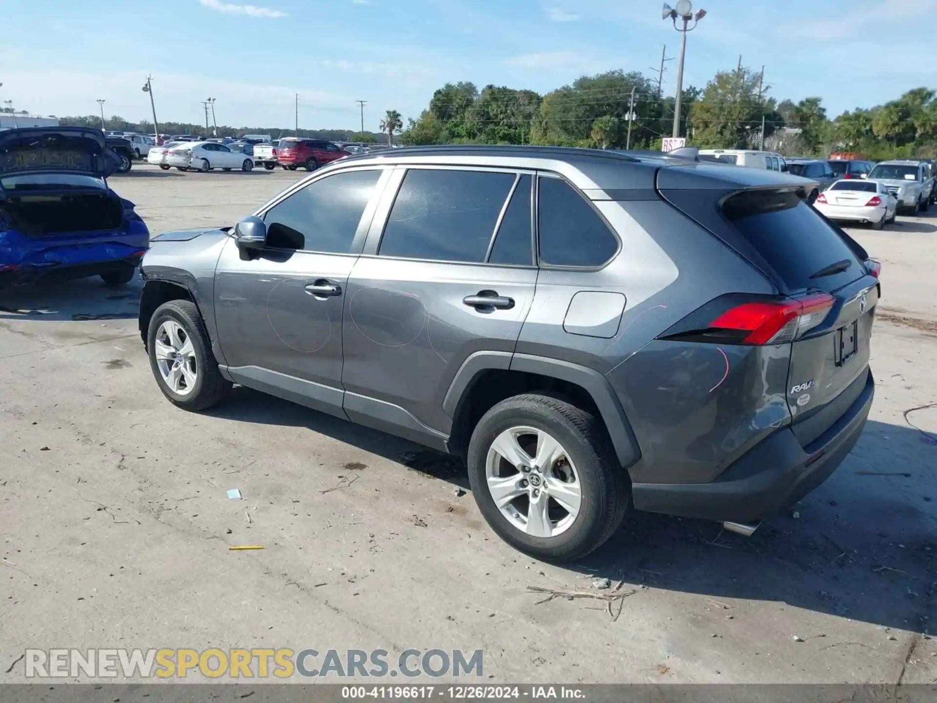 3 Photograph of a damaged car 2T3W1RFV3MC123812 TOYOTA RAV4 2021