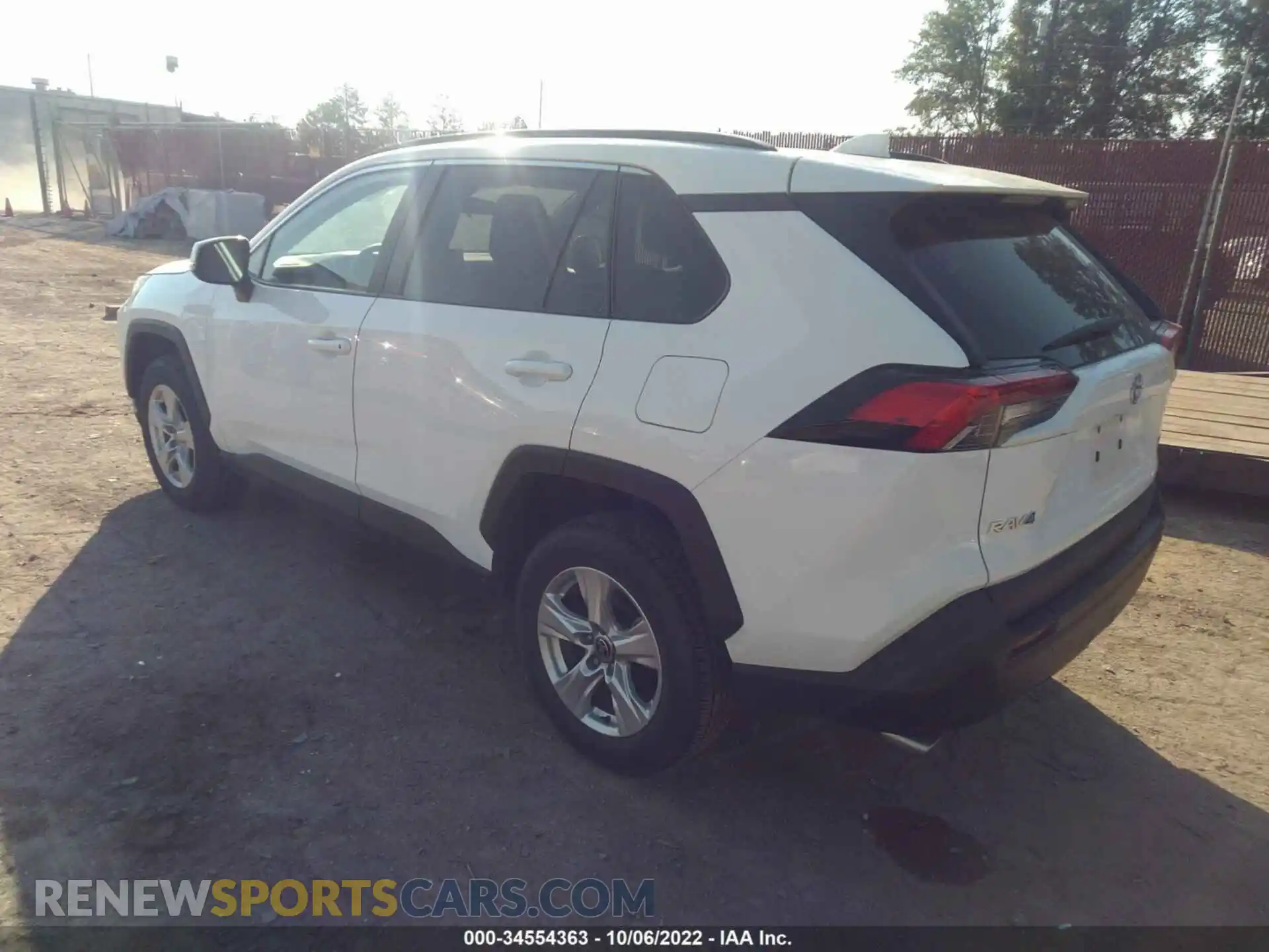 3 Photograph of a damaged car 2T3W1RFV3MC139279 TOYOTA RAV4 2021