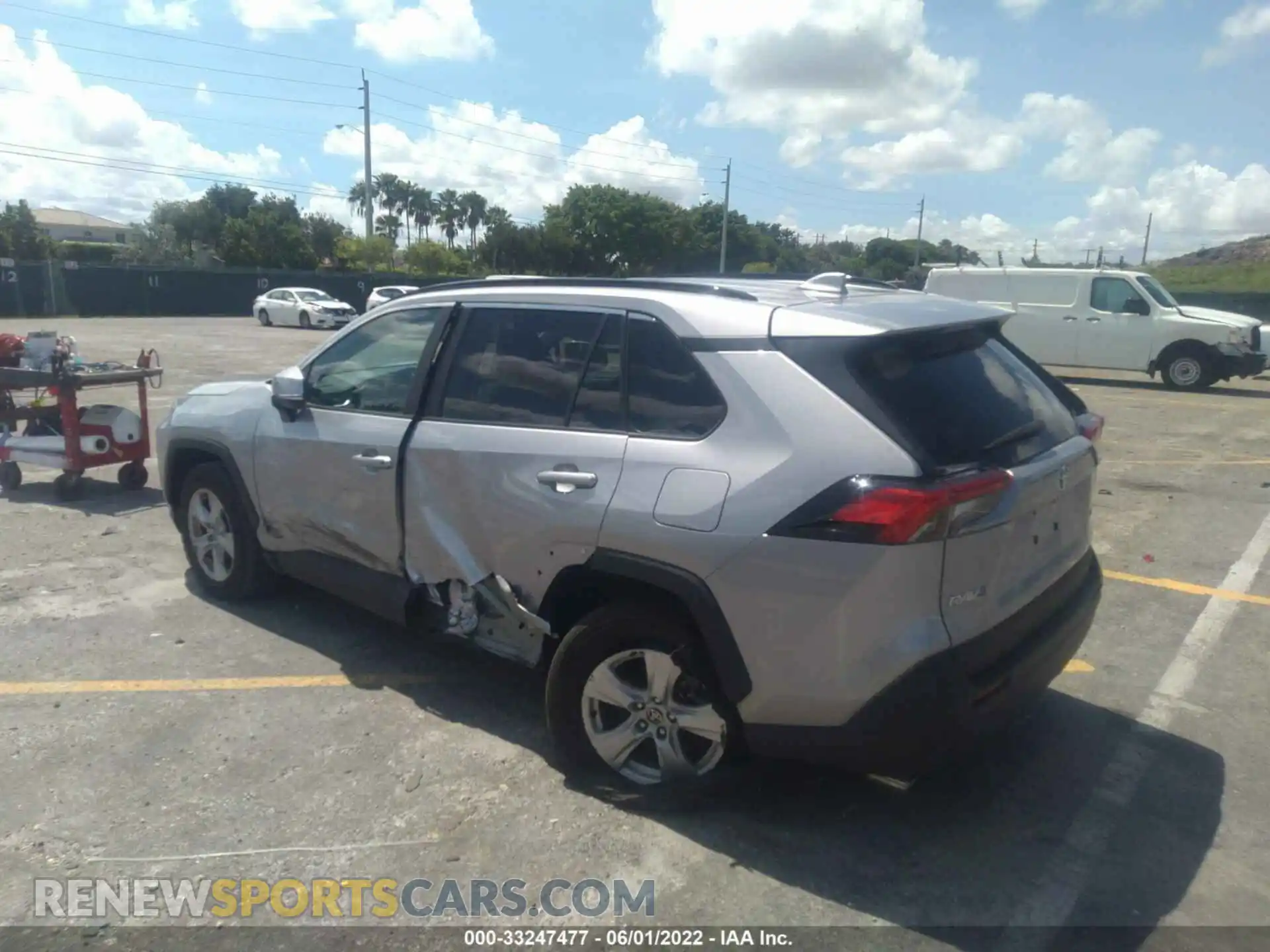 3 Photograph of a damaged car 2T3W1RFV3MC139704 TOYOTA RAV4 2021