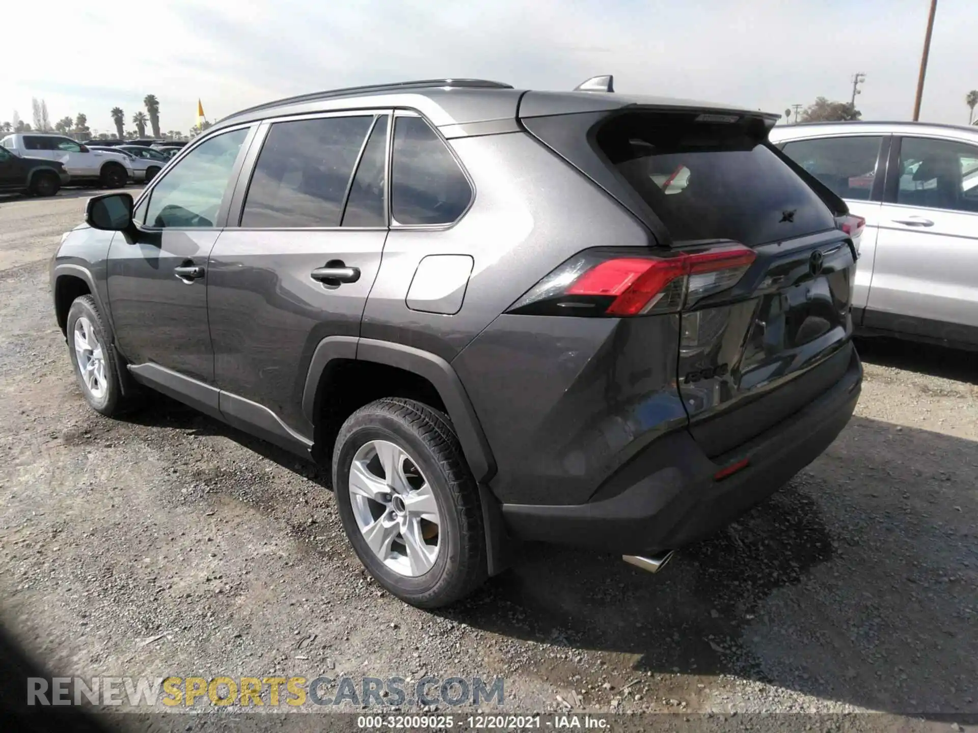3 Фотография поврежденного автомобиля 2T3W1RFV3MC154638 TOYOTA RAV4 2021