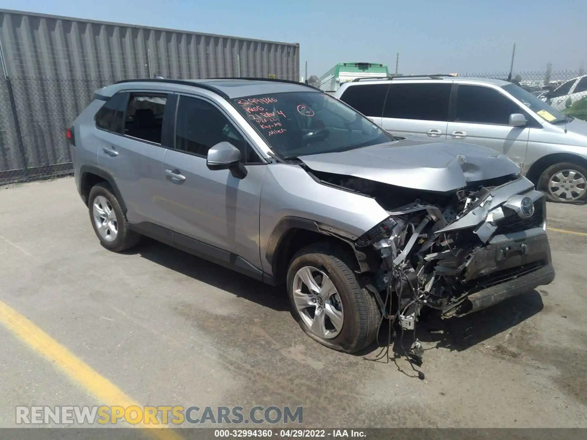 1 Photograph of a damaged car 2T3W1RFV3MC154994 TOYOTA RAV4 2021