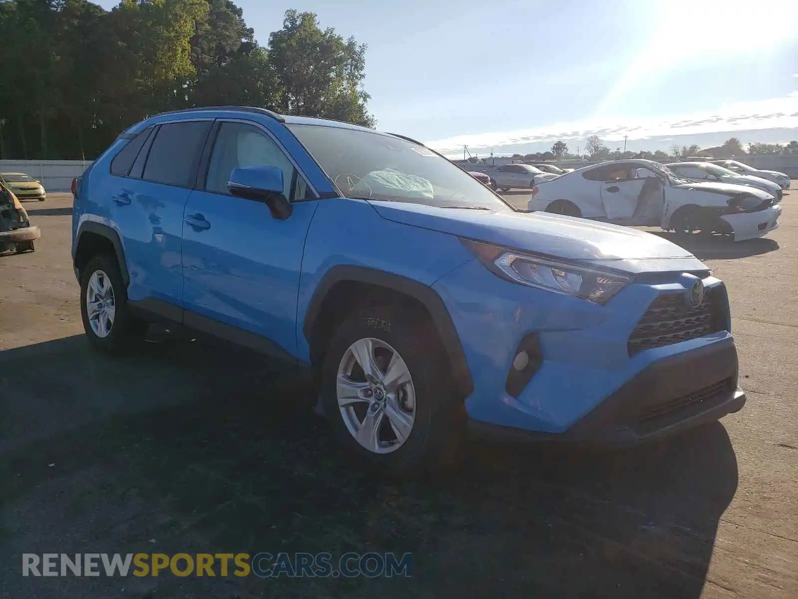 1 Photograph of a damaged car 2T3W1RFV3MW111304 TOYOTA RAV4 2021