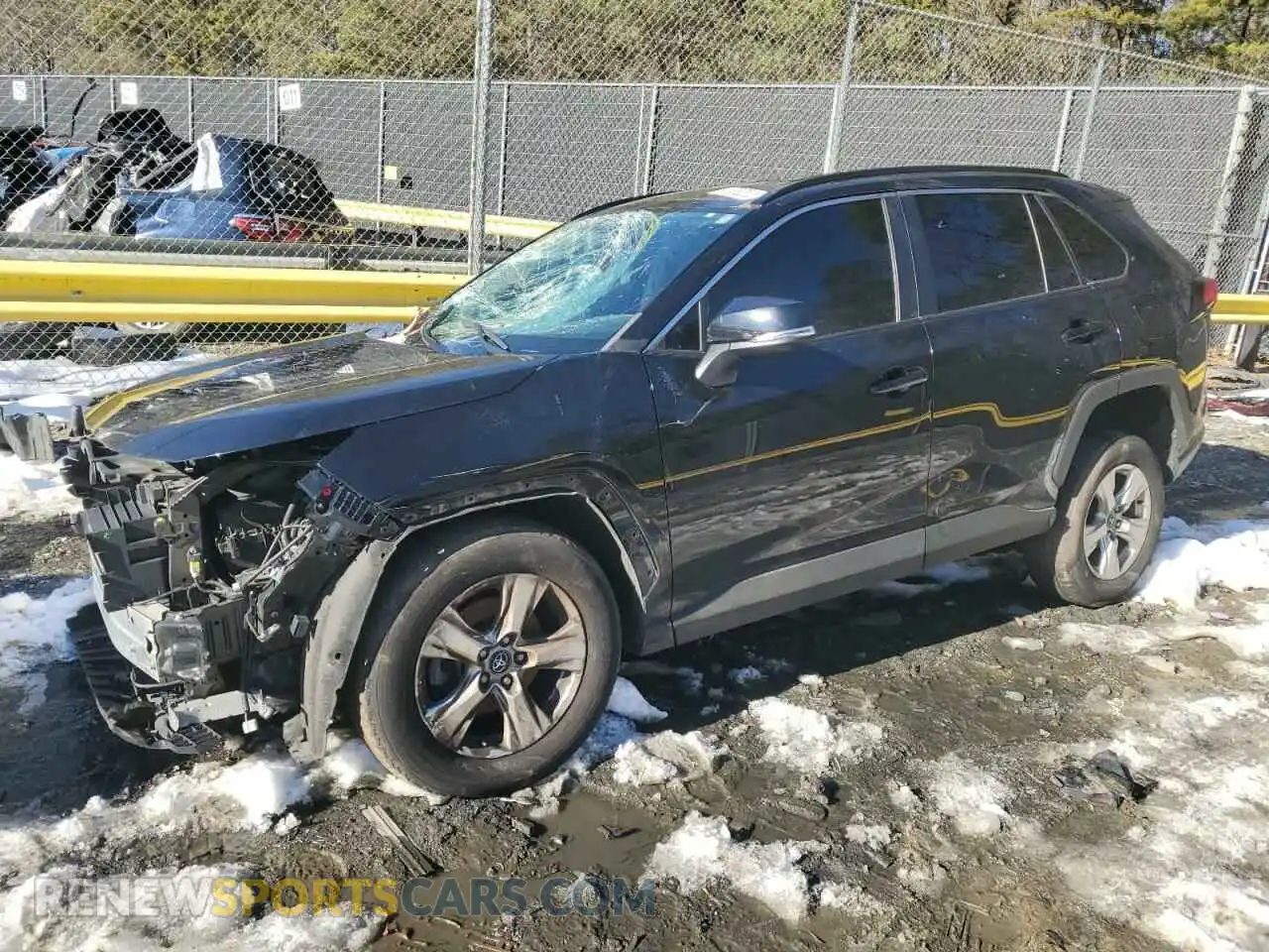 1 Photograph of a damaged car 2T3W1RFV3MW115269 TOYOTA RAV4 2021