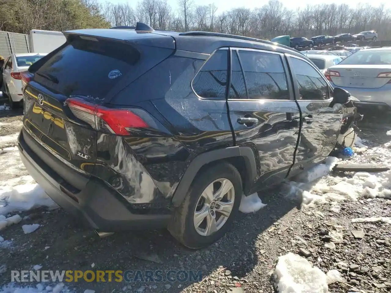 3 Photograph of a damaged car 2T3W1RFV3MW115269 TOYOTA RAV4 2021